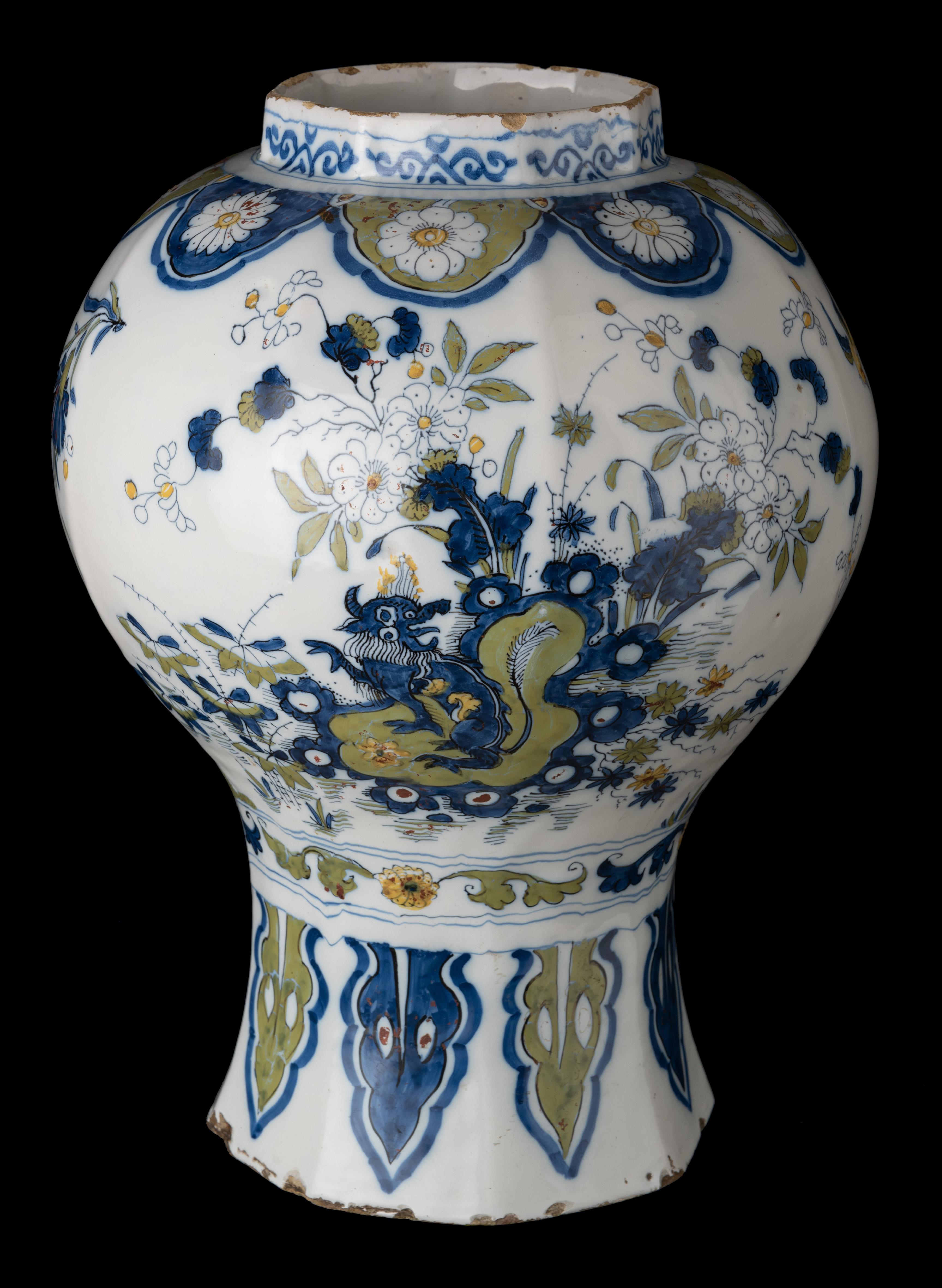 Delft Polychrome Covered Jar with Peacock and Dragon in Landscape, 1690-1700 For Sale 1