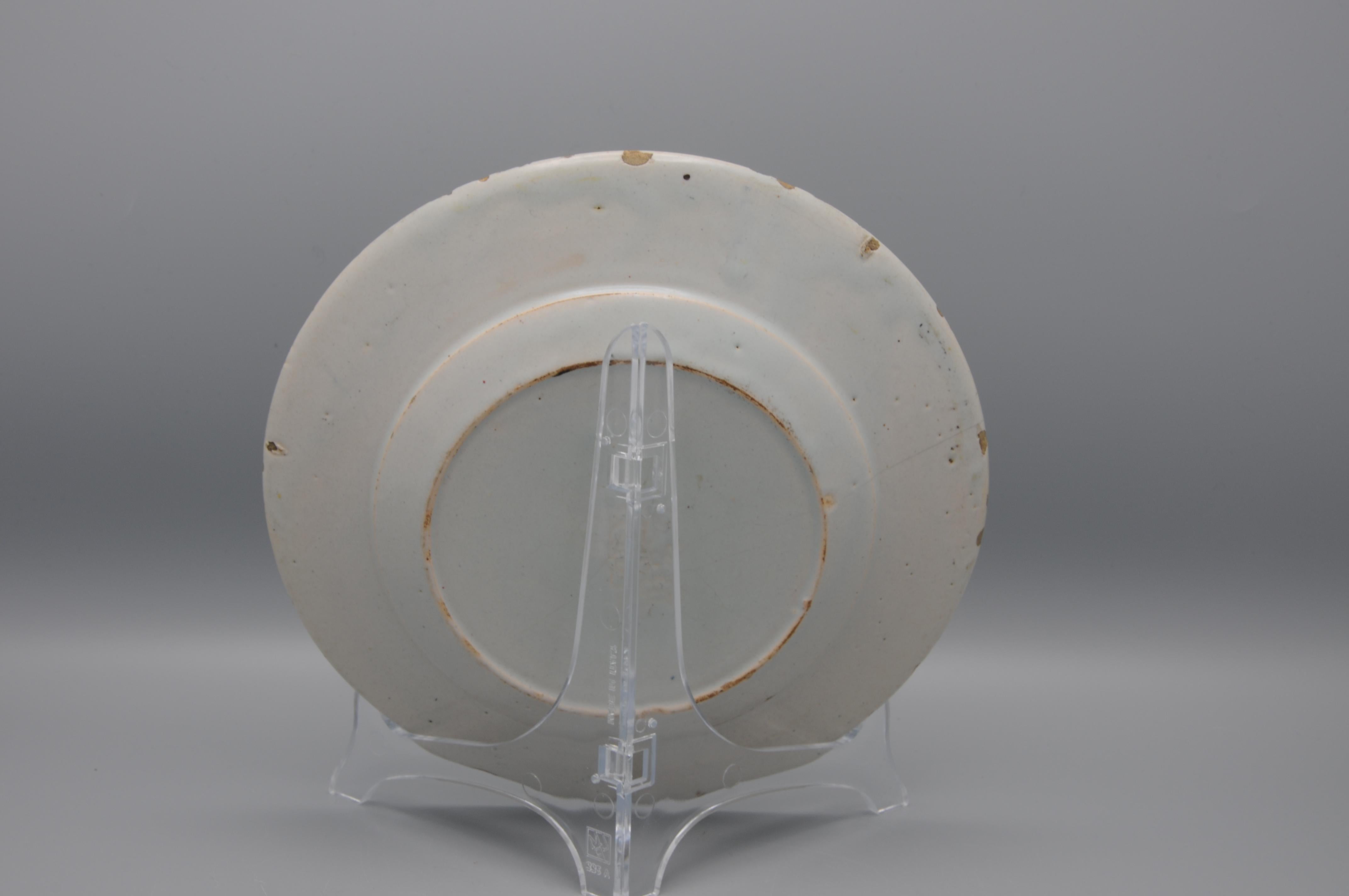 Plato Luis XVI de Delft policromado con acianos - finales del siglo XVIII en venta 4