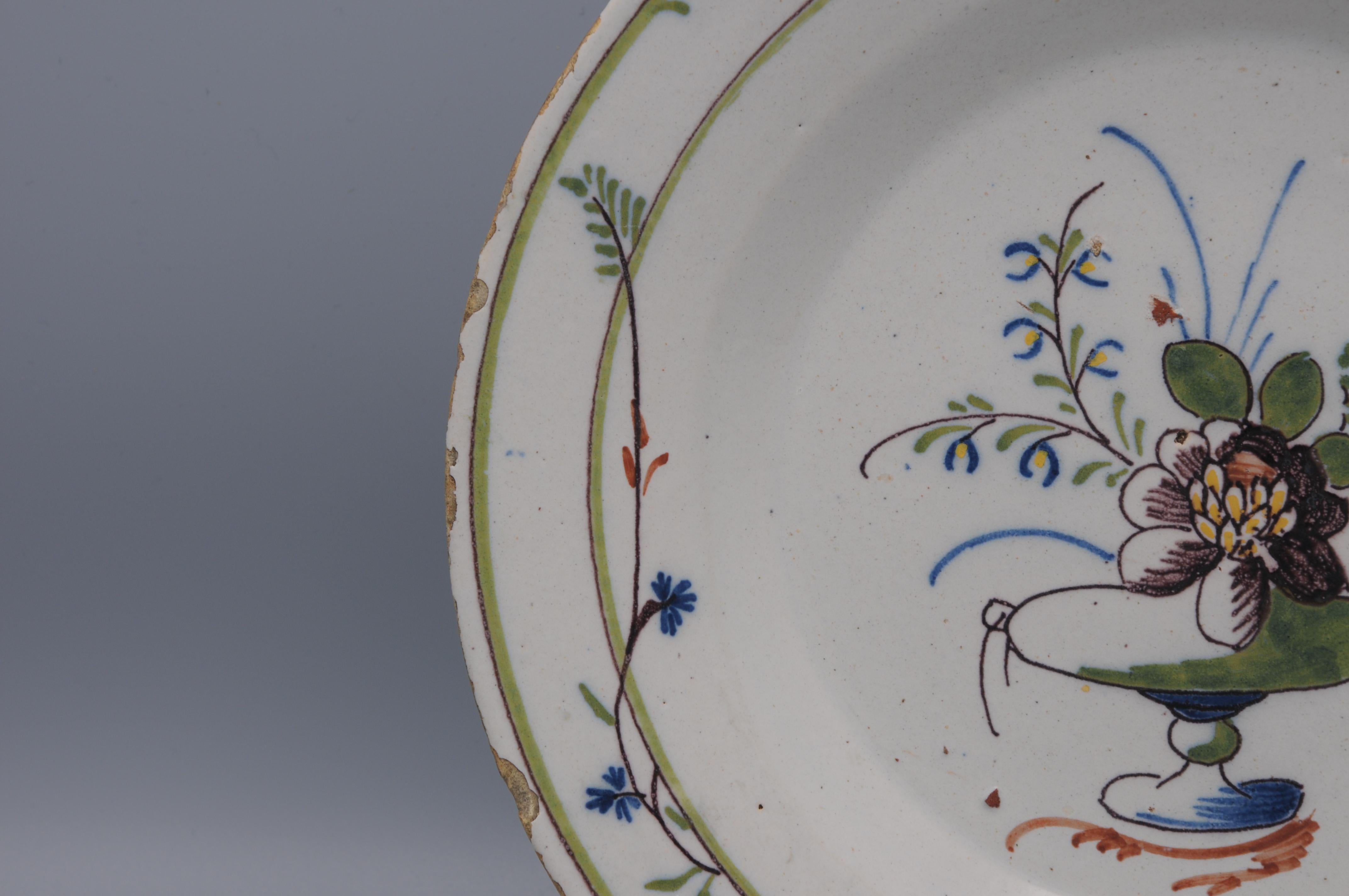Earthenware Delft polychrome Louis XVI neoclassical cornflowers plate - late 18th century