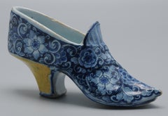 Delft - Polychrome model of a shoe