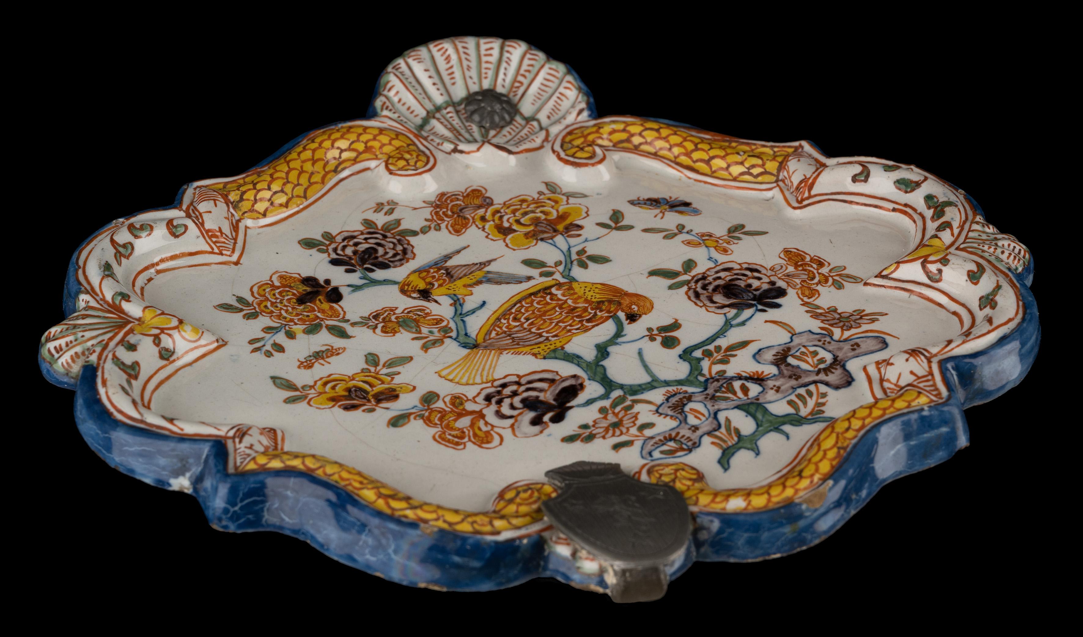 Delft Polychrome plaque with floral chinoiserie decor and birds 1740-1760  For Sale 1