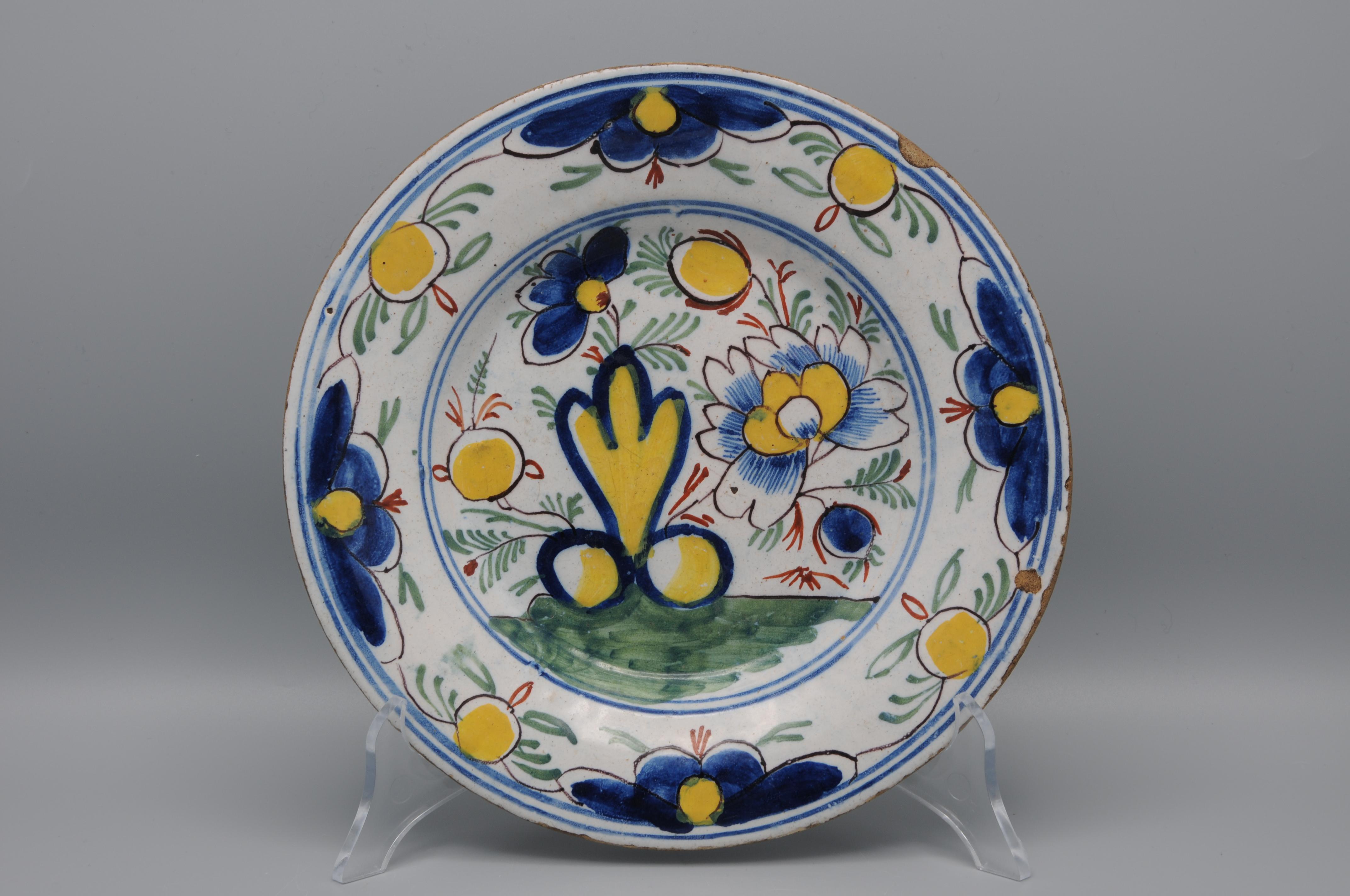 Plato policromado de Delft 