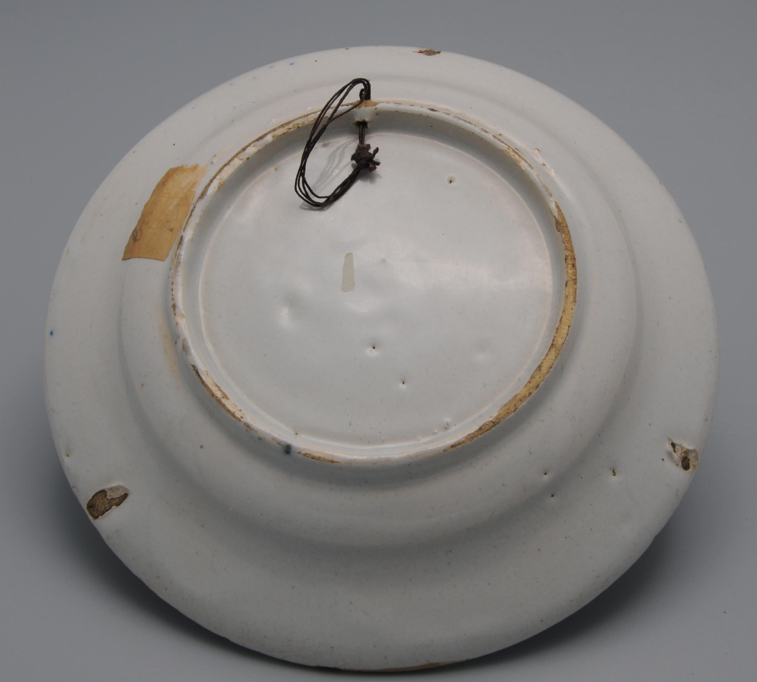 XIXe siècle Assiette polychrome 'boerendelfts' de Delft - début du 19ème siècle en vente