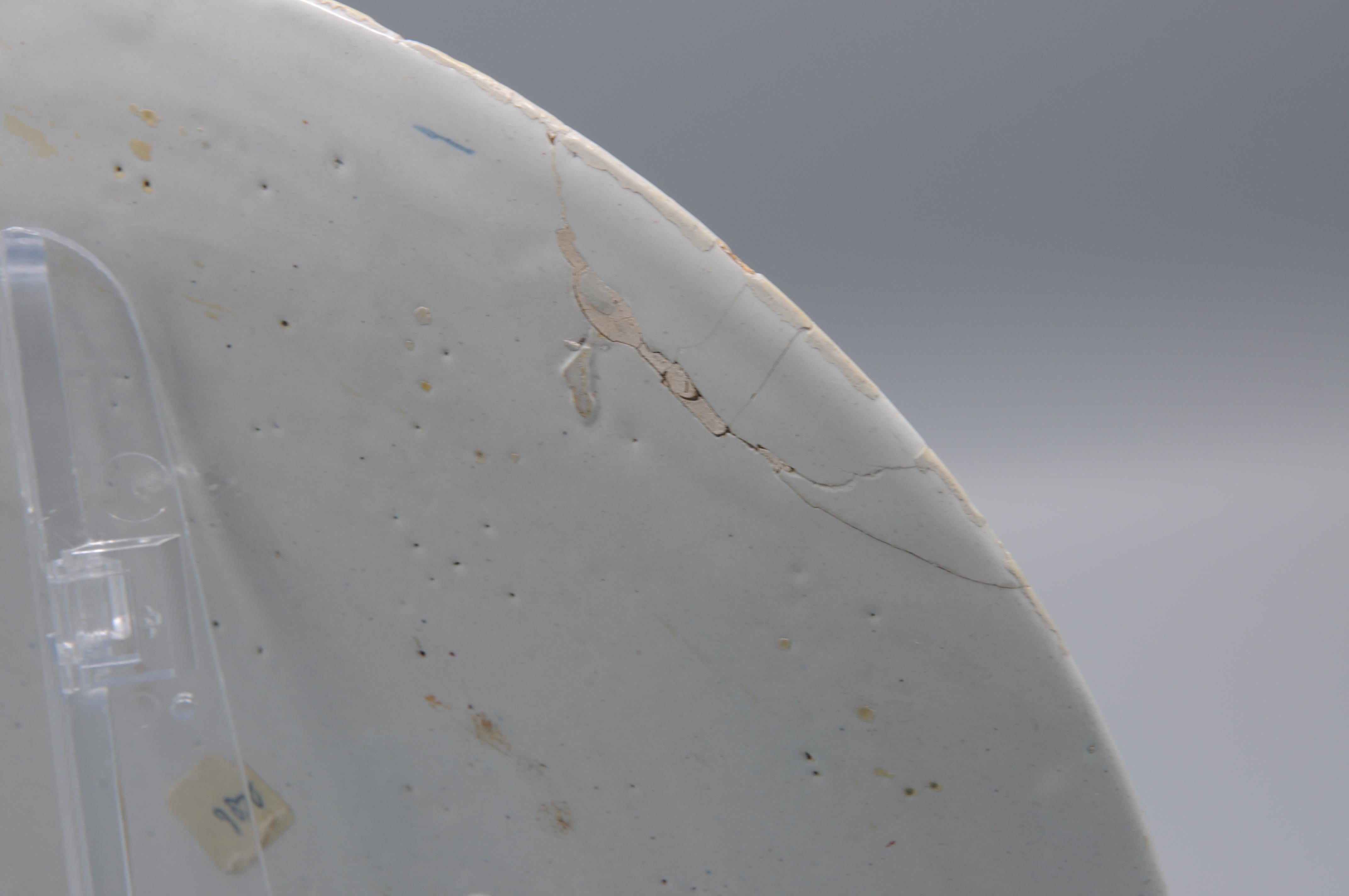 Delft polychrome plate 'lightning decor' - first half 18th century en vente 2