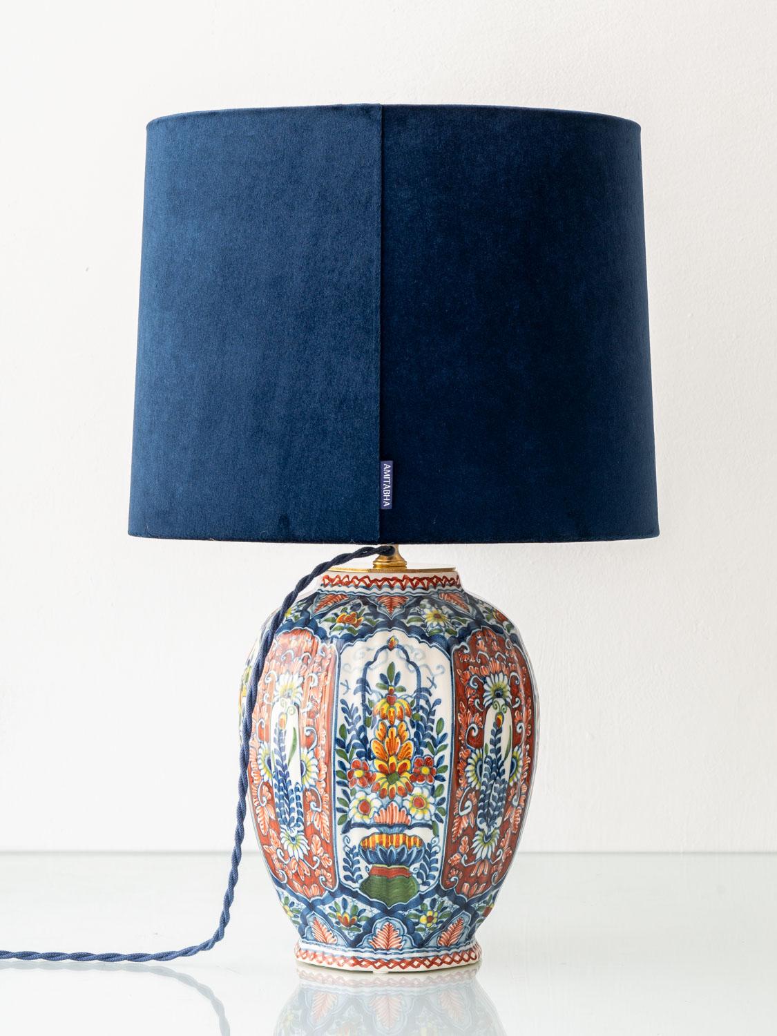 Delft Polychrome Table Lamp by Tichelaar Makkum with New Indigo Velvet Shade For Sale 3