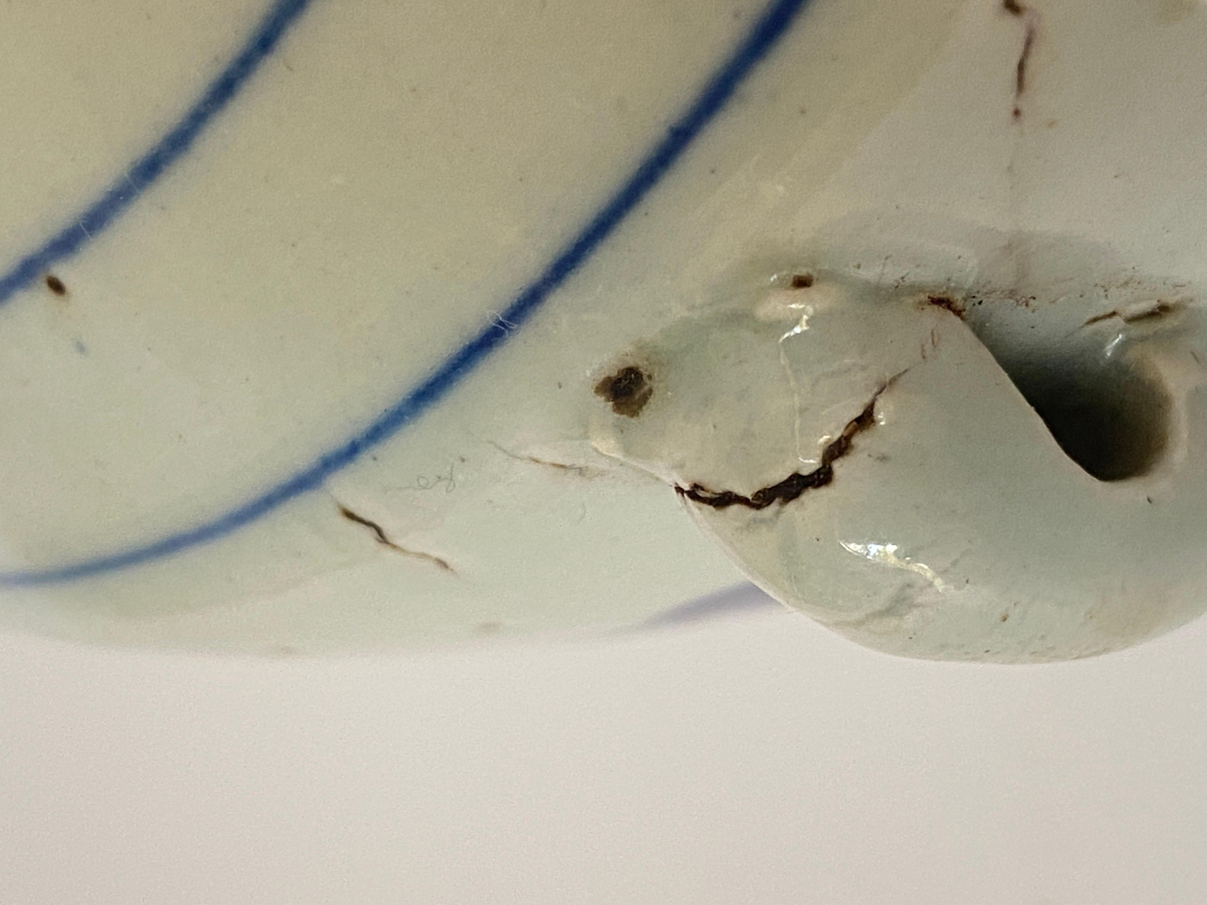 Pot de Delft en Faïence, blanc et bleu, 17e siècle By  Jacobus Pynacker signé en vente 4