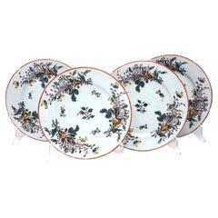 Delft - Satz von vier polychromen floralen Delfter Tellern - 18. Jahrhundert