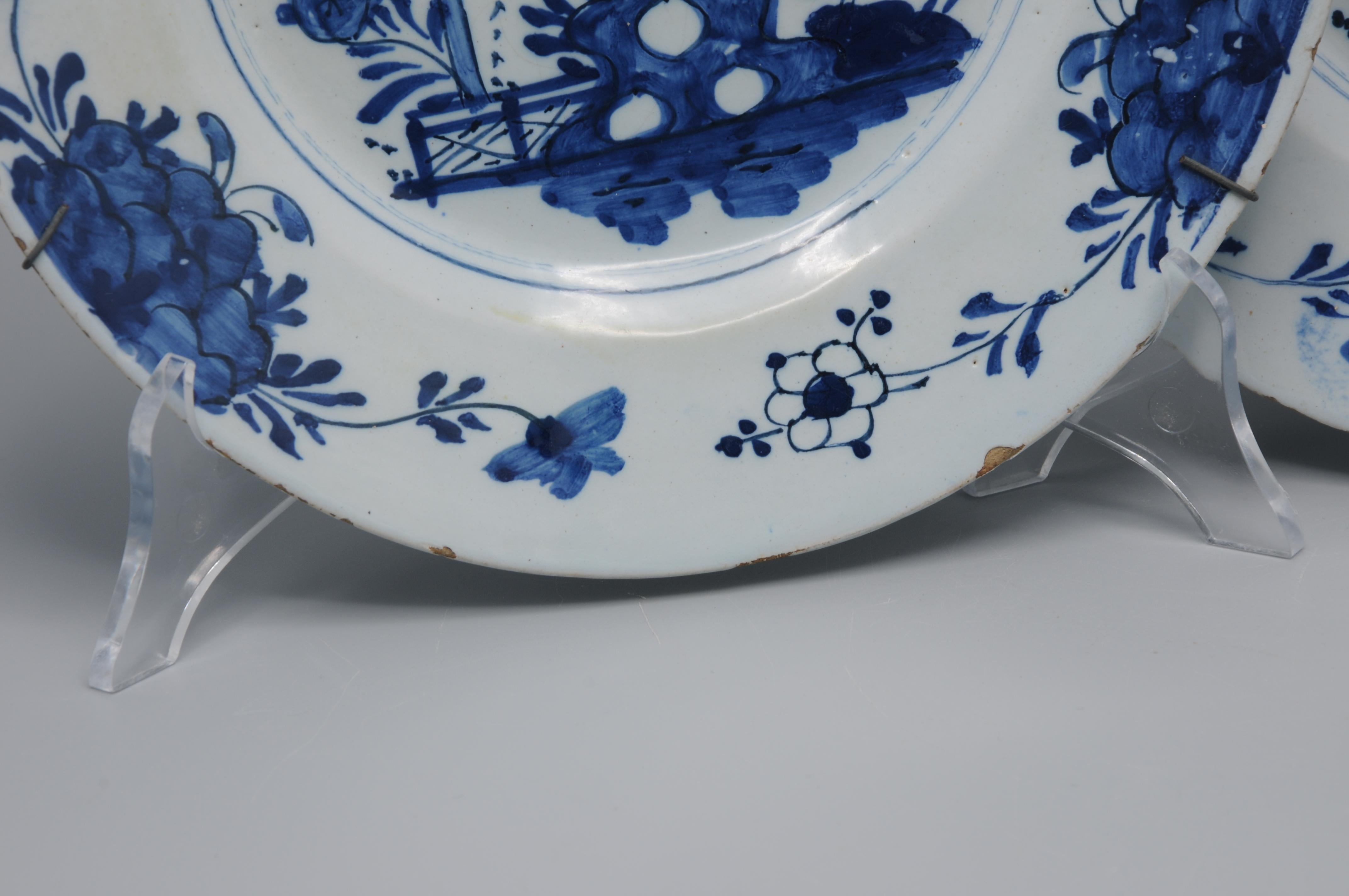 Delft - ensemble de trois assiettes chinoises, milieu du 18e siècle en vente 2