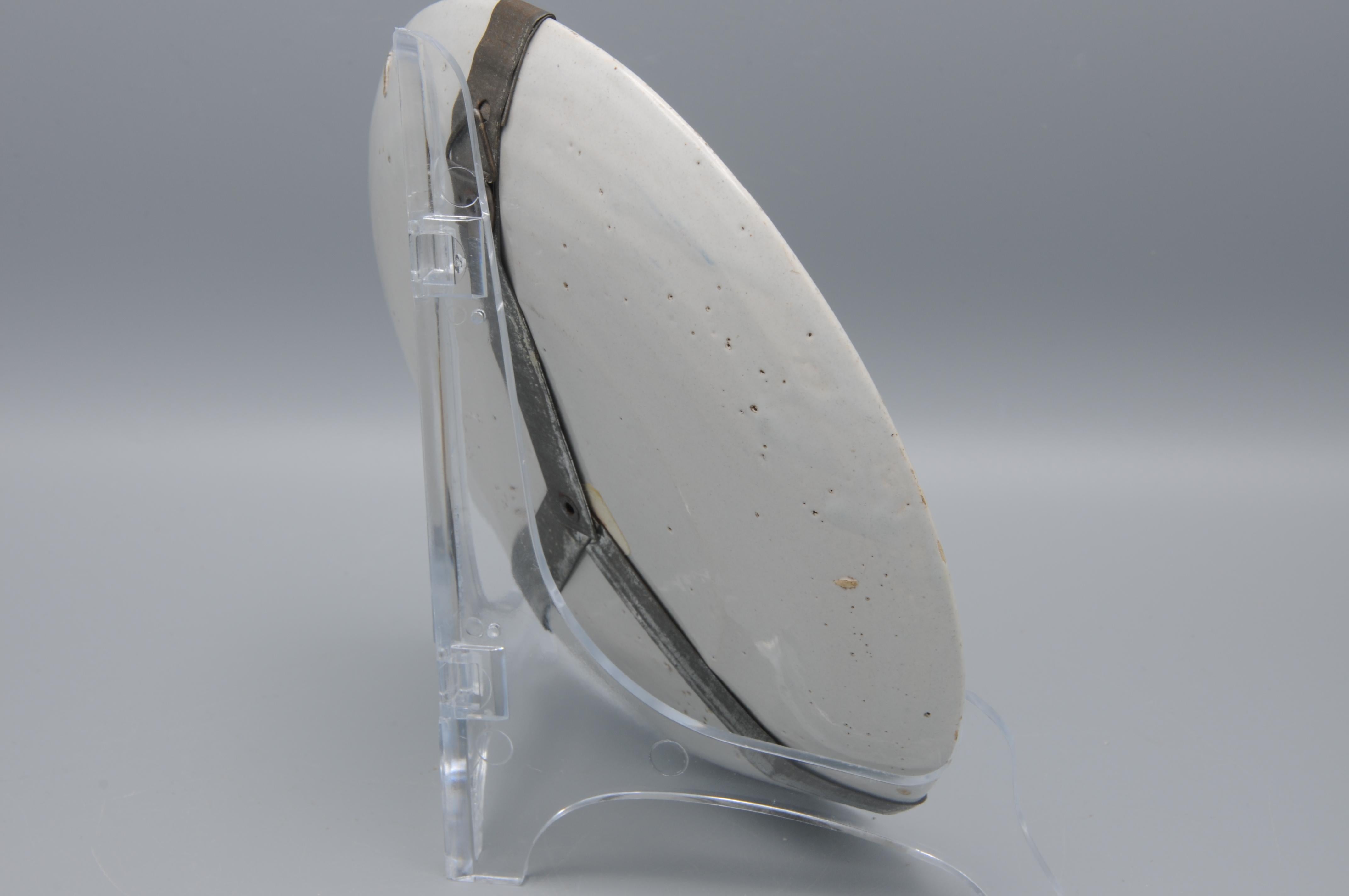 Delft - kleiner polychromer Teller - spätes 18. Jahrhundert im Angebot 1