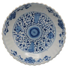 Delft  - Small blue and white Delftware 'Lotus' plate, mid 18th century