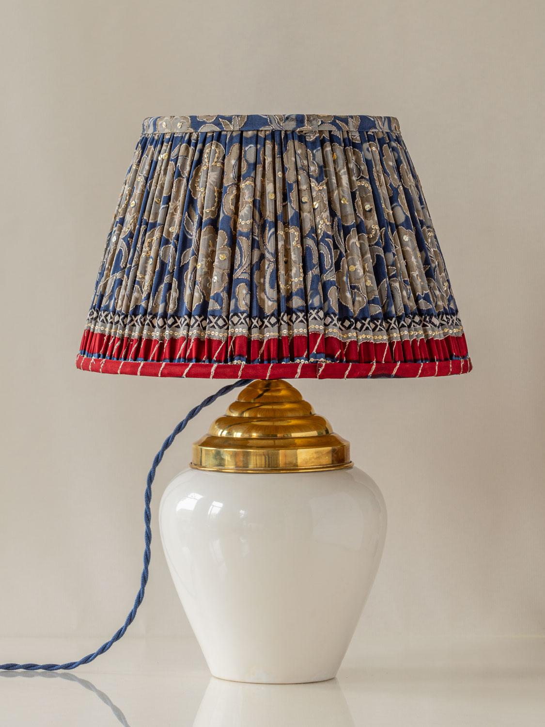 Delft Tichelaar Makkum Table Lamp from Tobacco Jar, New Silk Shade, 1940s For Sale 1