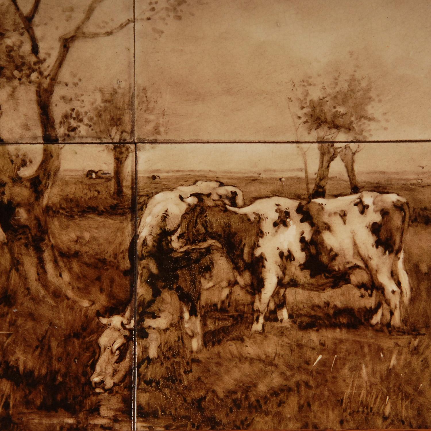 Victorien Panneau de carreaux de Delft Peinture encadrée Panneau de Delft Paysage avec vaches Antique en vente