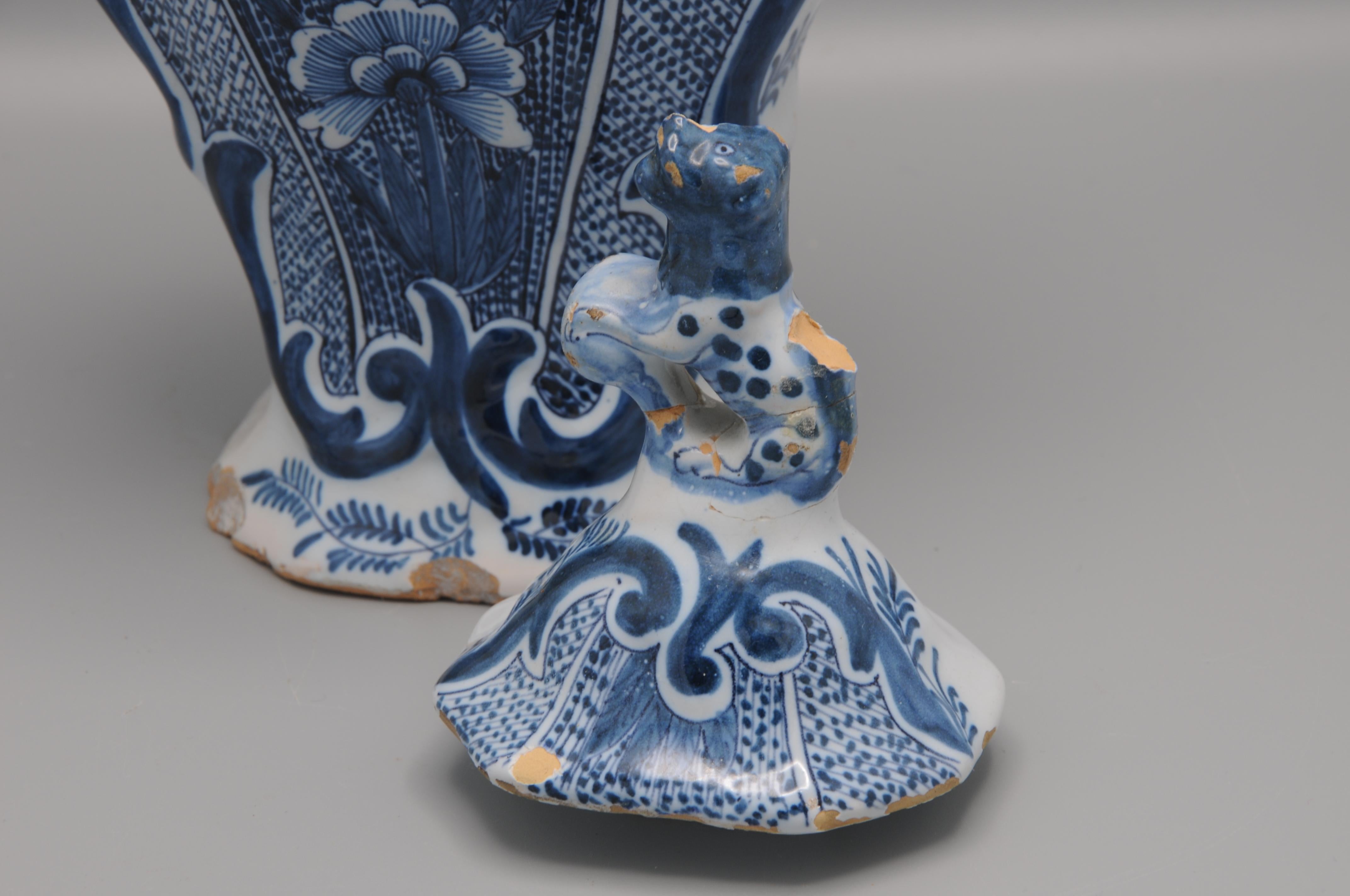 Poterie Vase de Delft de fabrication The Lampetkan, 18e siècle en vente