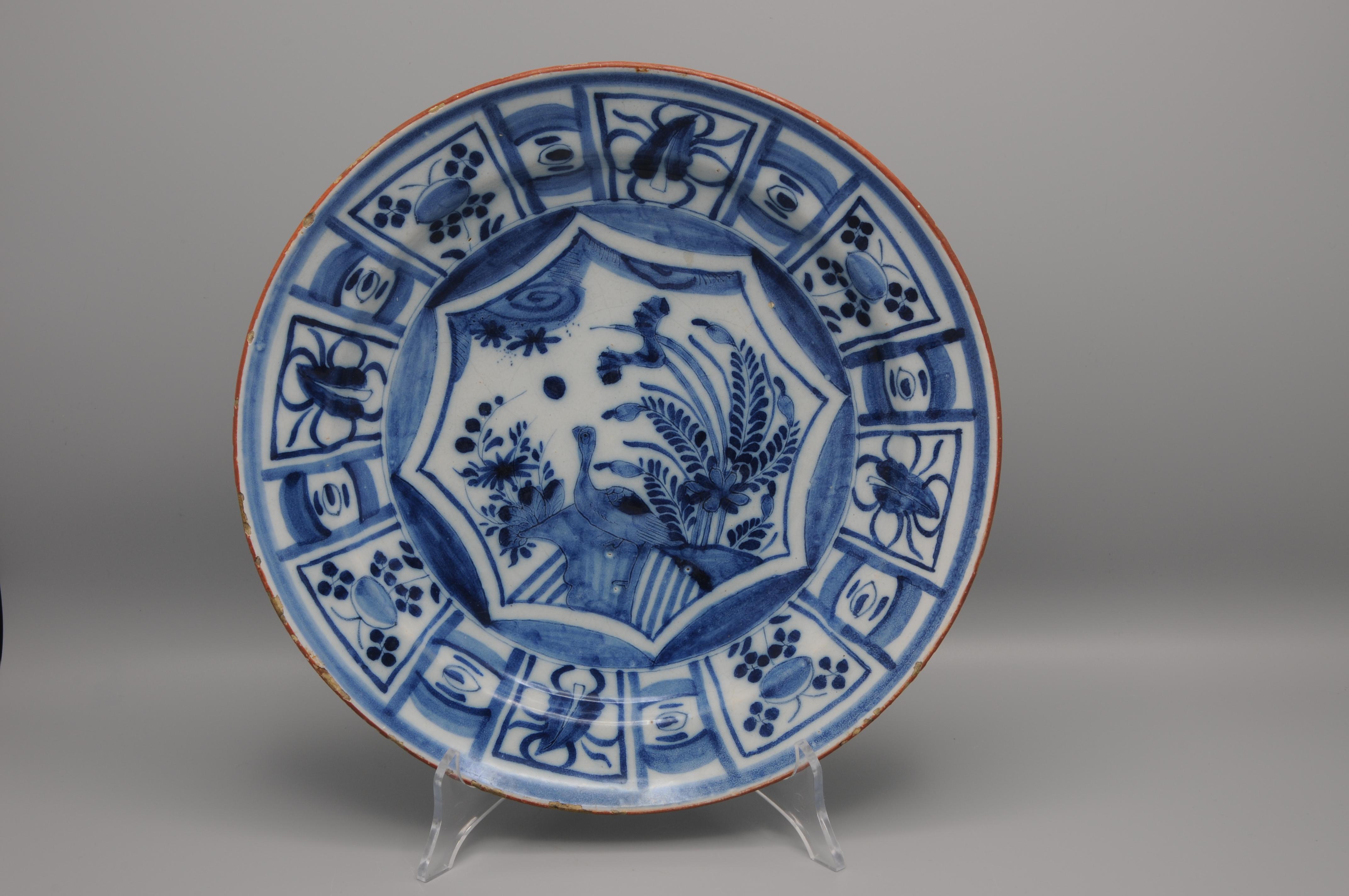 Delft - Wanli style dish, first half 18th century In Good Condition For Sale In DELFT, NL