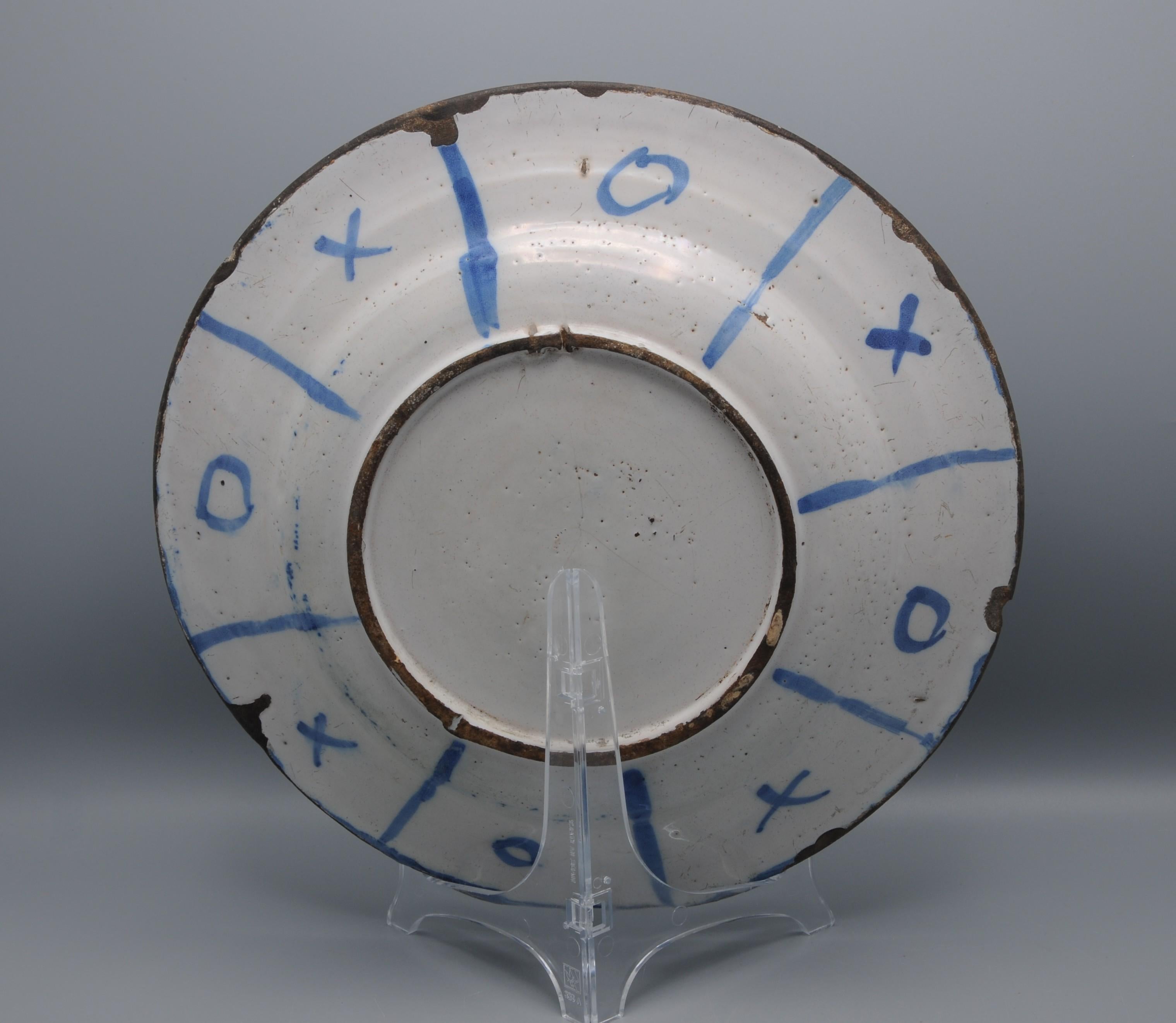Delft - Wanli style 'Kraak' Charger - 17th century For Sale 4