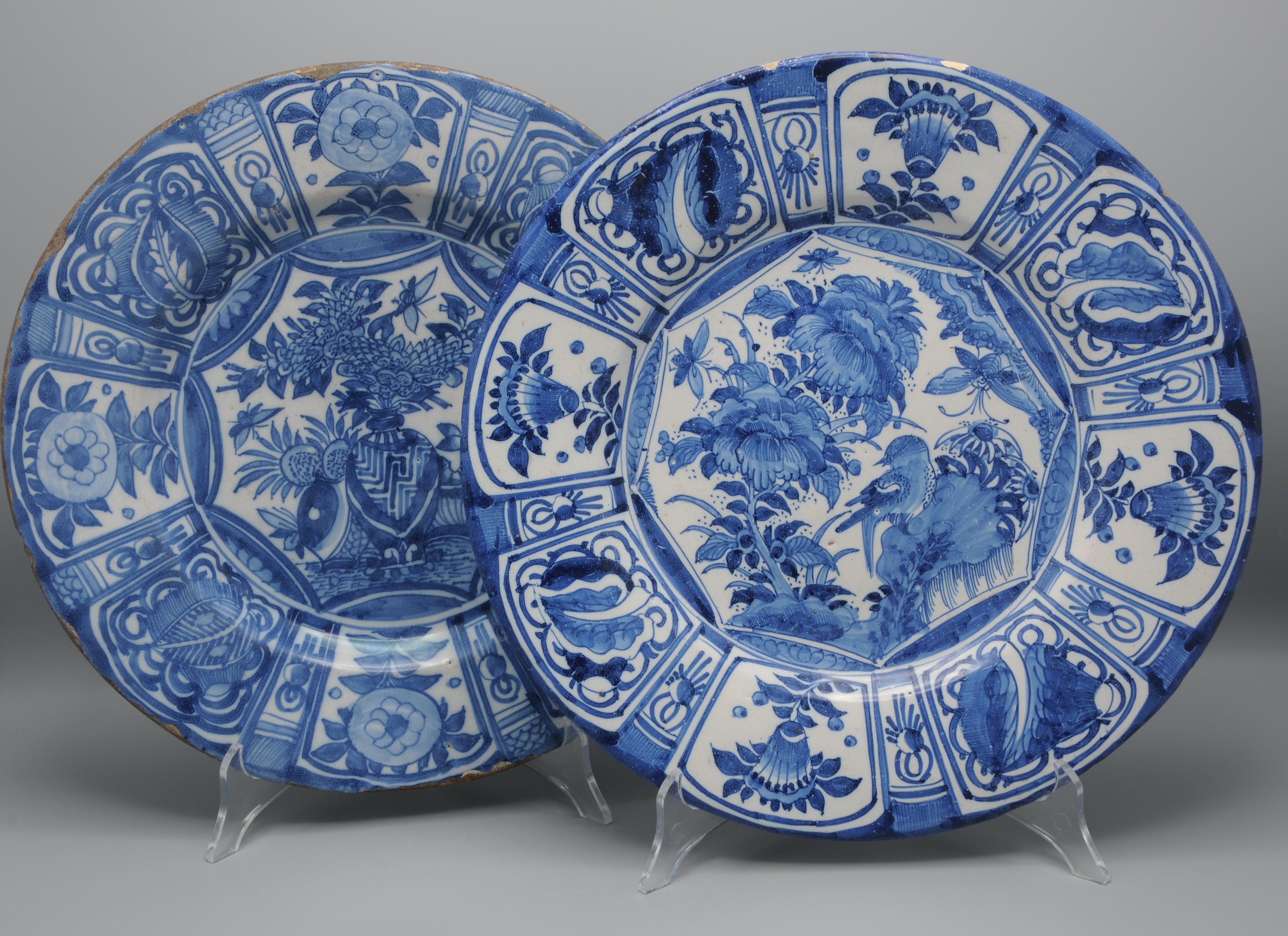 Delft - Wanli style 'Kraak' Charger - 17th century For Sale 8
