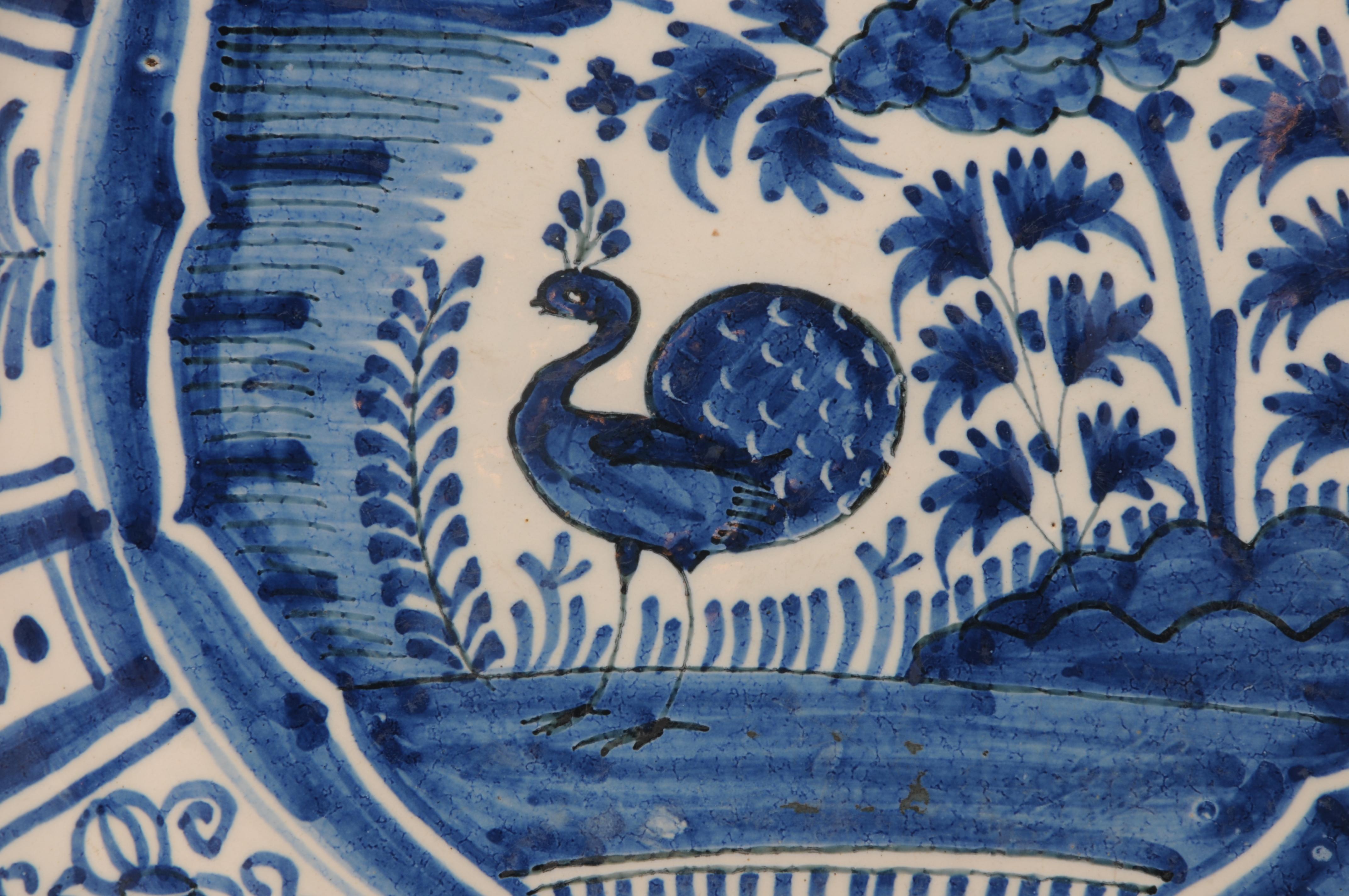 Glazed Delft - Wanli style 'Kraak' Charger For Sale