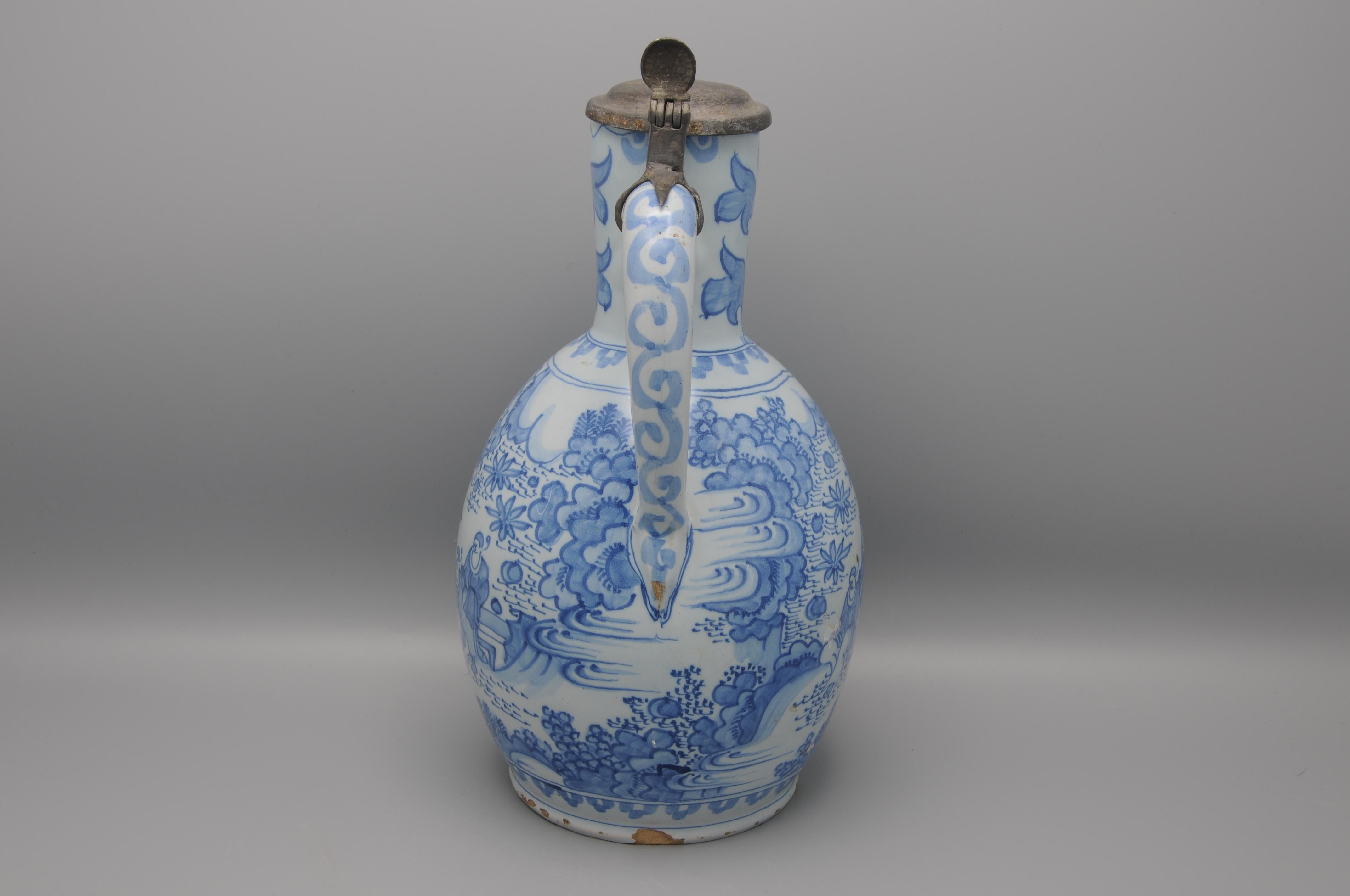 Delft - Pichet de style Wanli à décor de chinoiseries, seconde moitié du XVIIe siècle en vente 6