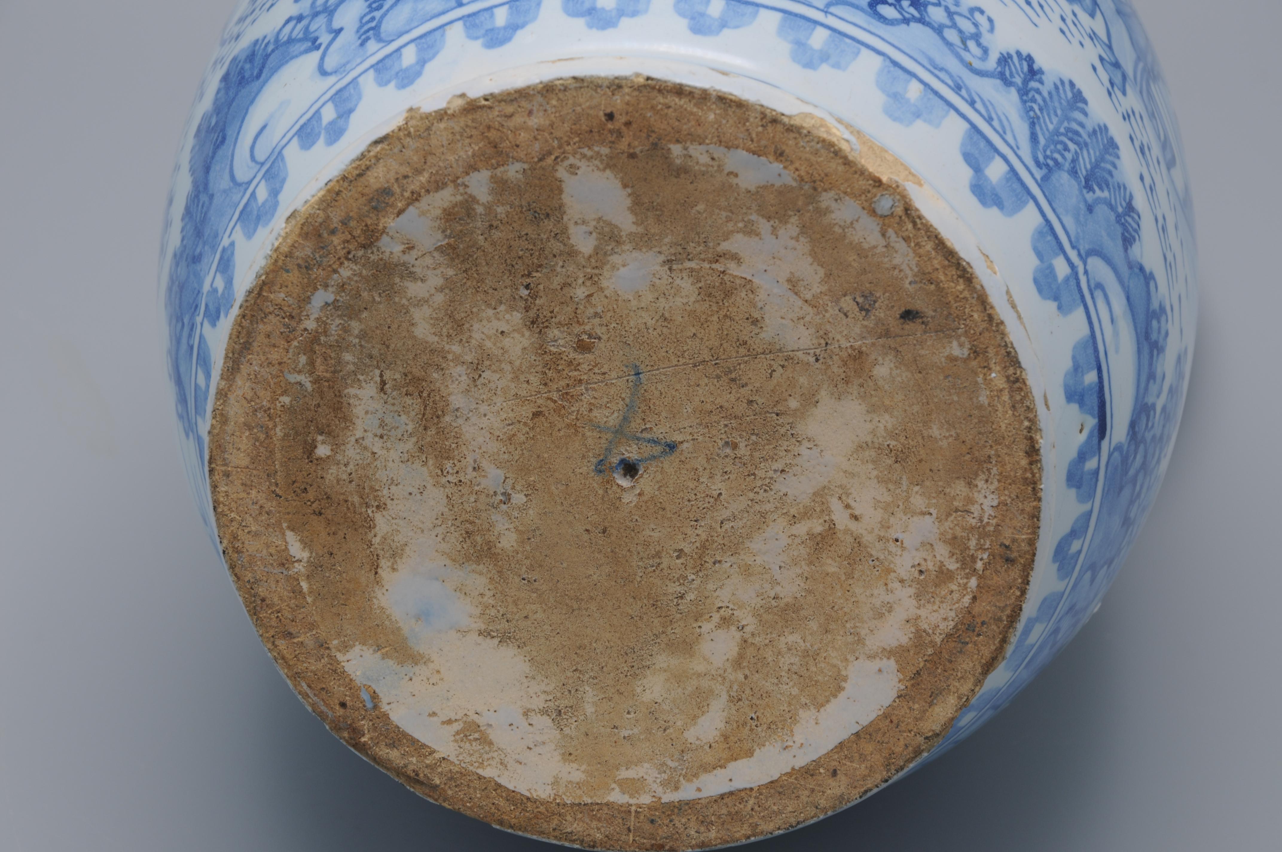 Vernissé Delft - Pichet de style Wanli à décor de chinoiseries, seconde moitié du XVIIe siècle en vente