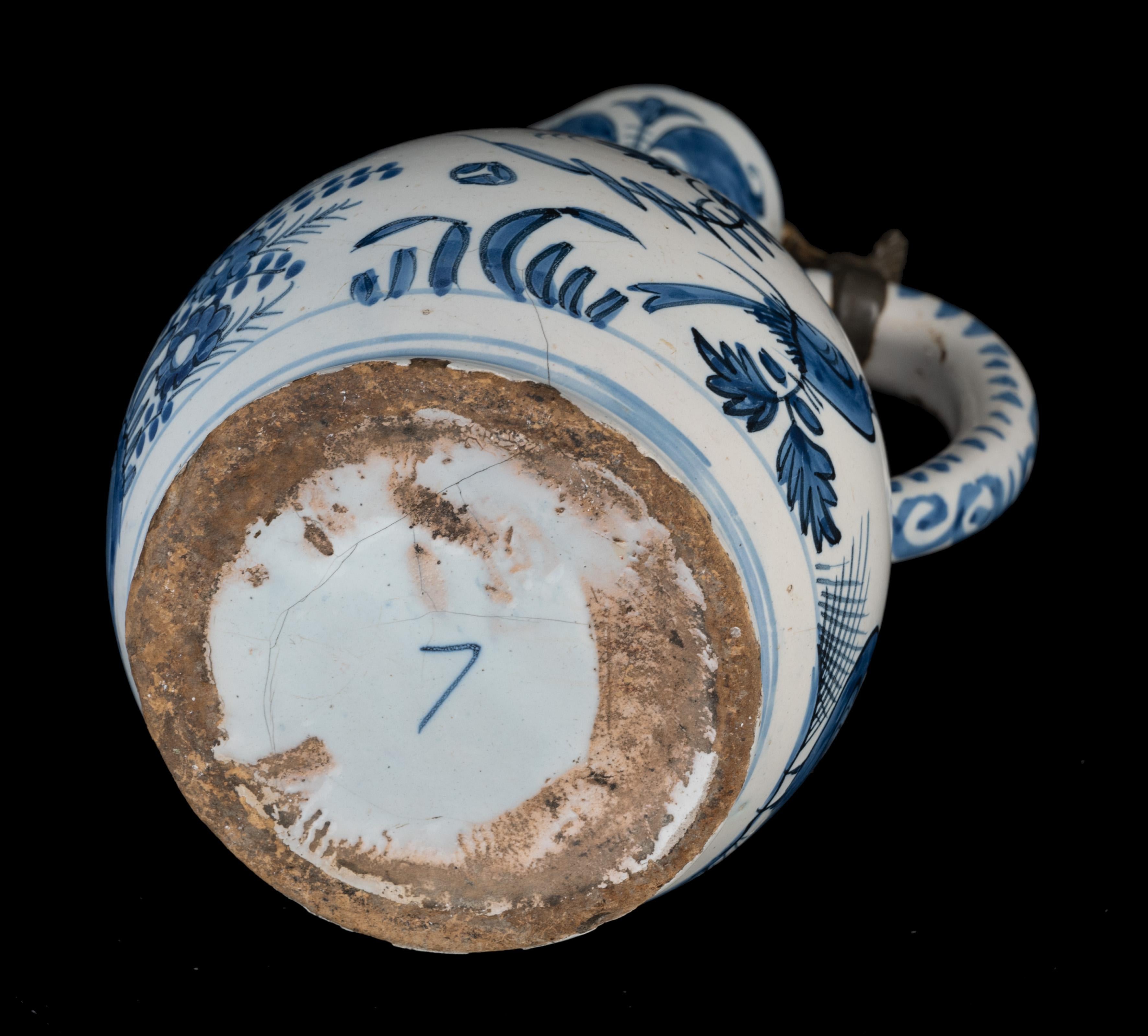 Delft, Wine jar with peacock and birds 1690-1700 For Sale 1
