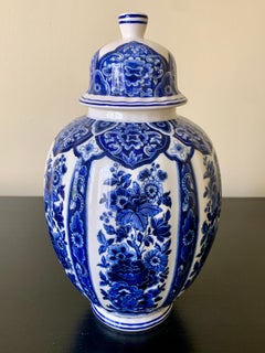 Delfts Blue and White Chinoiserie Porcelain Ginger Jar by Ardalt Blue Delfia