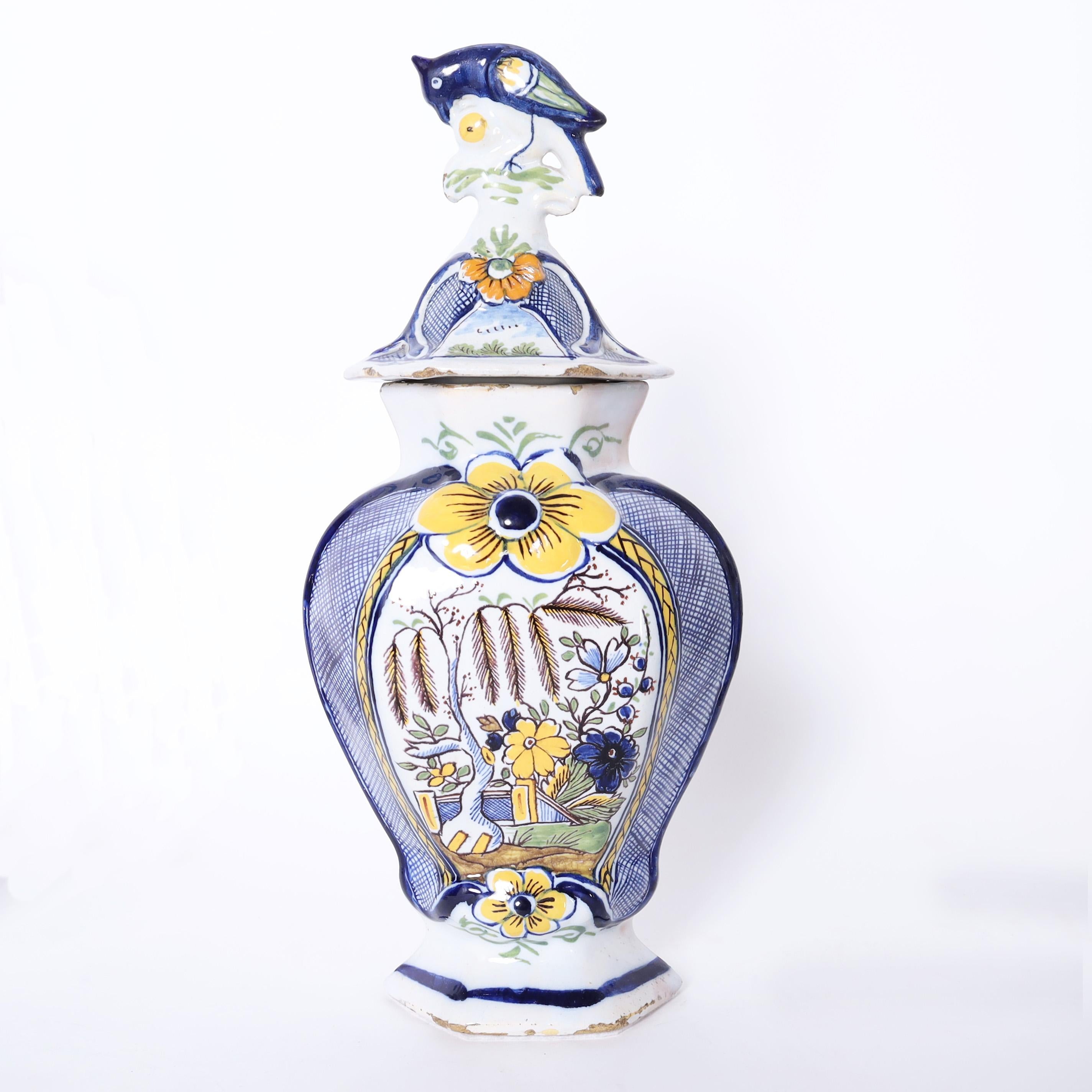 Delftware Group of Five Antique English Urns and Vases In Good Condition For Sale In Palm Beach, FL