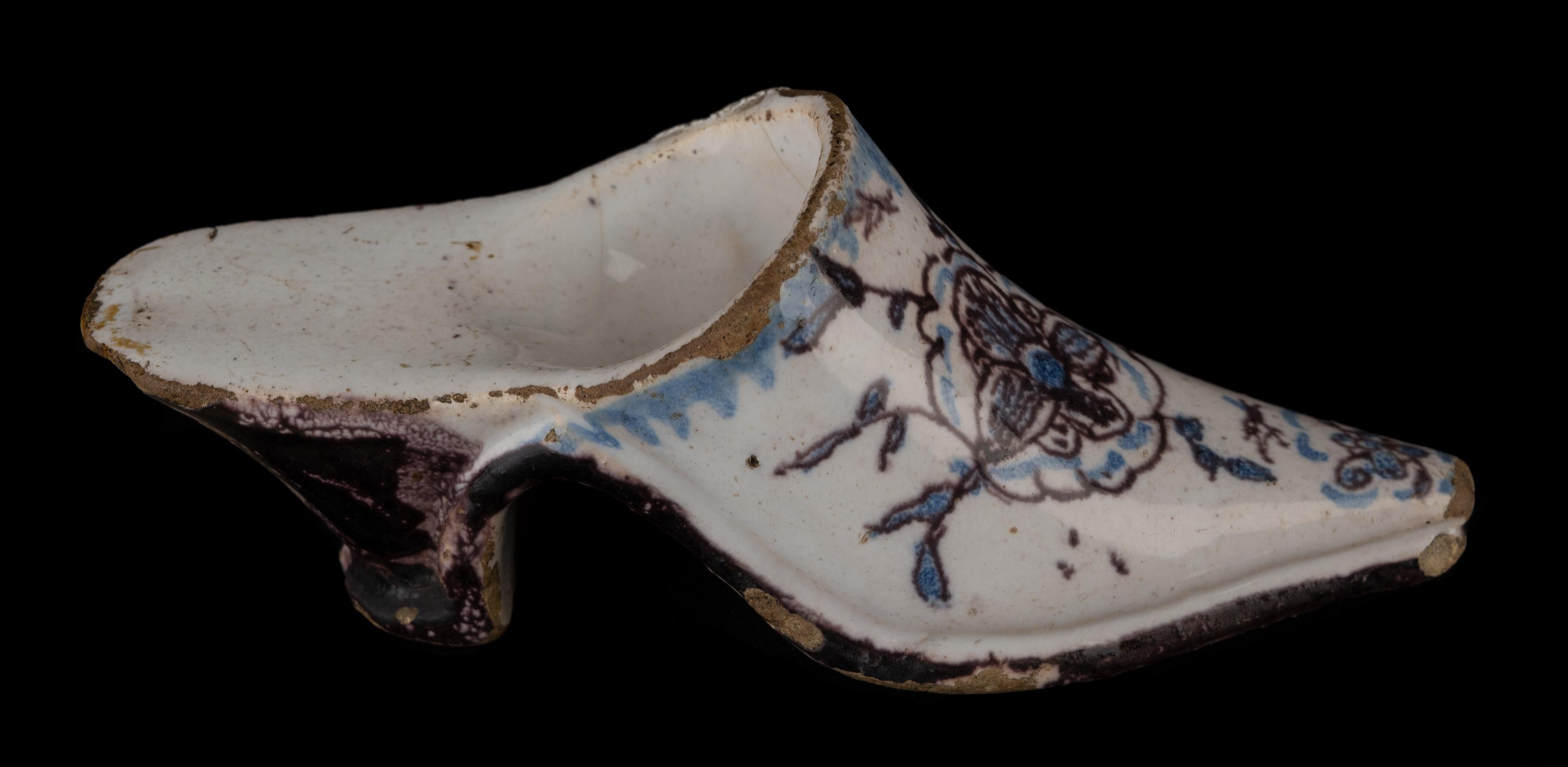 Hand-Painted Delftware Mule with Flowers in Purple and Blue Amsterdam, 1740-1760 For Sale