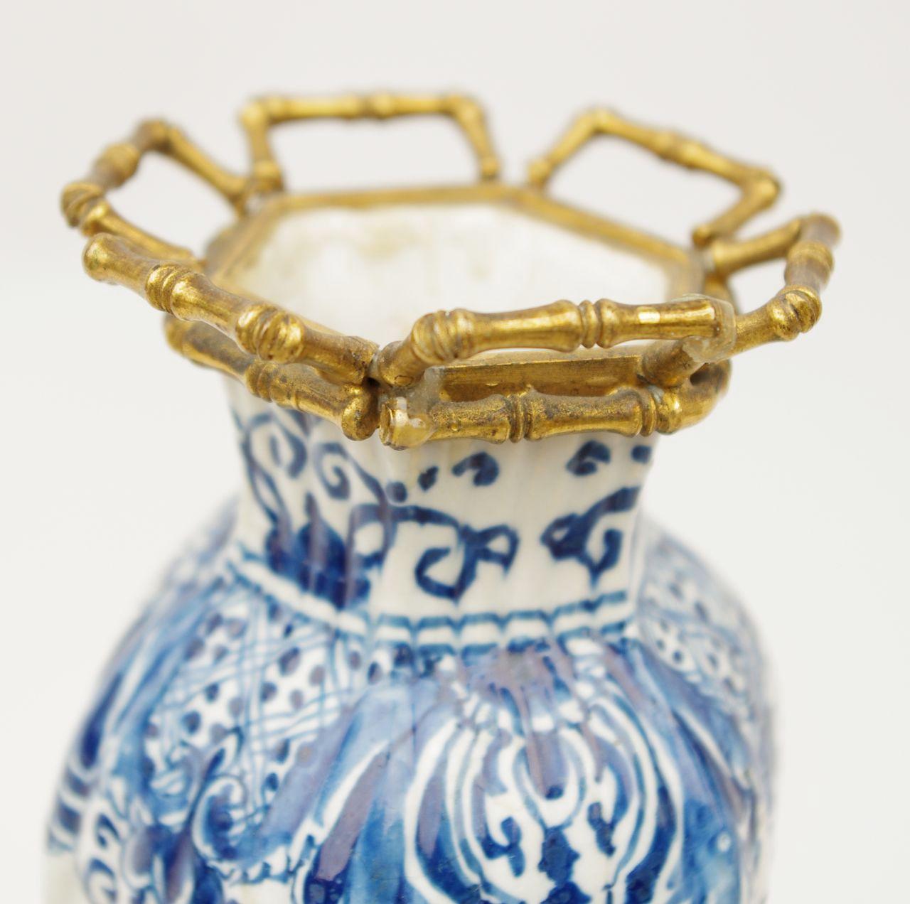 Delftware Small Vase Mounted in Gilt Bronze, Late 19th Century In Good Condition In Saint-Ouen, FR