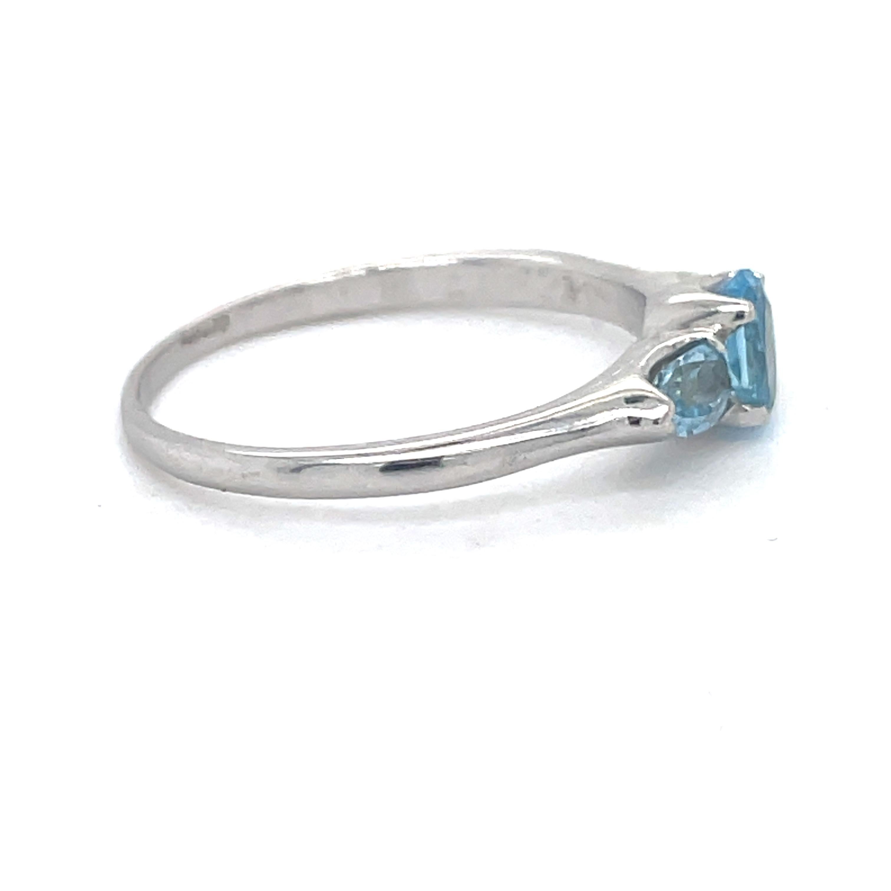 Delicat Blue topaz ring - 1ct Blue Topaz Ring, 18K white gold, 0.01CT diamond  For Sale 1