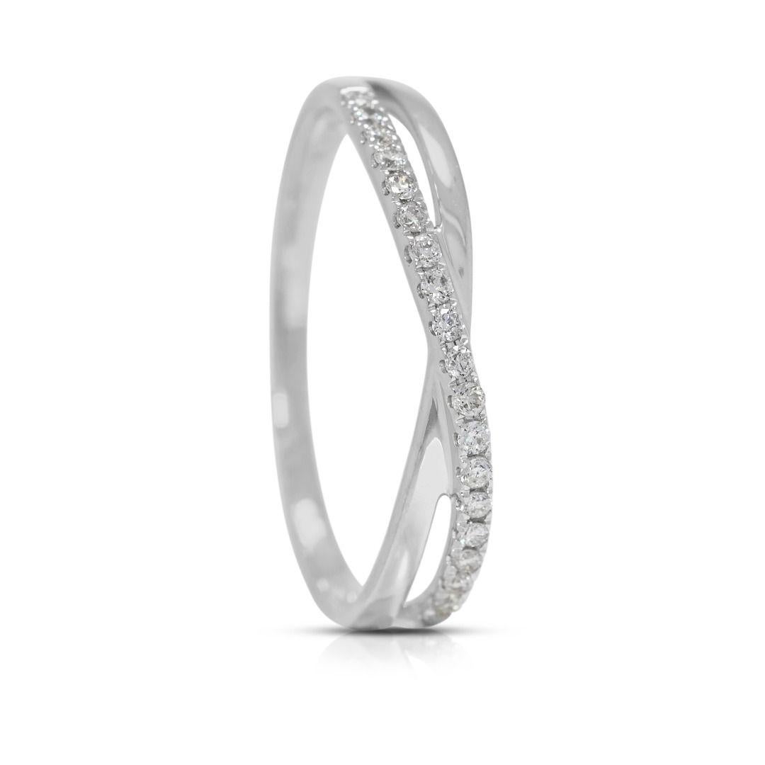 Delicate 0.1ct Natural Diamond 10K White Gold Ring In condizioni ottime in vendita a רמת גן, IL
