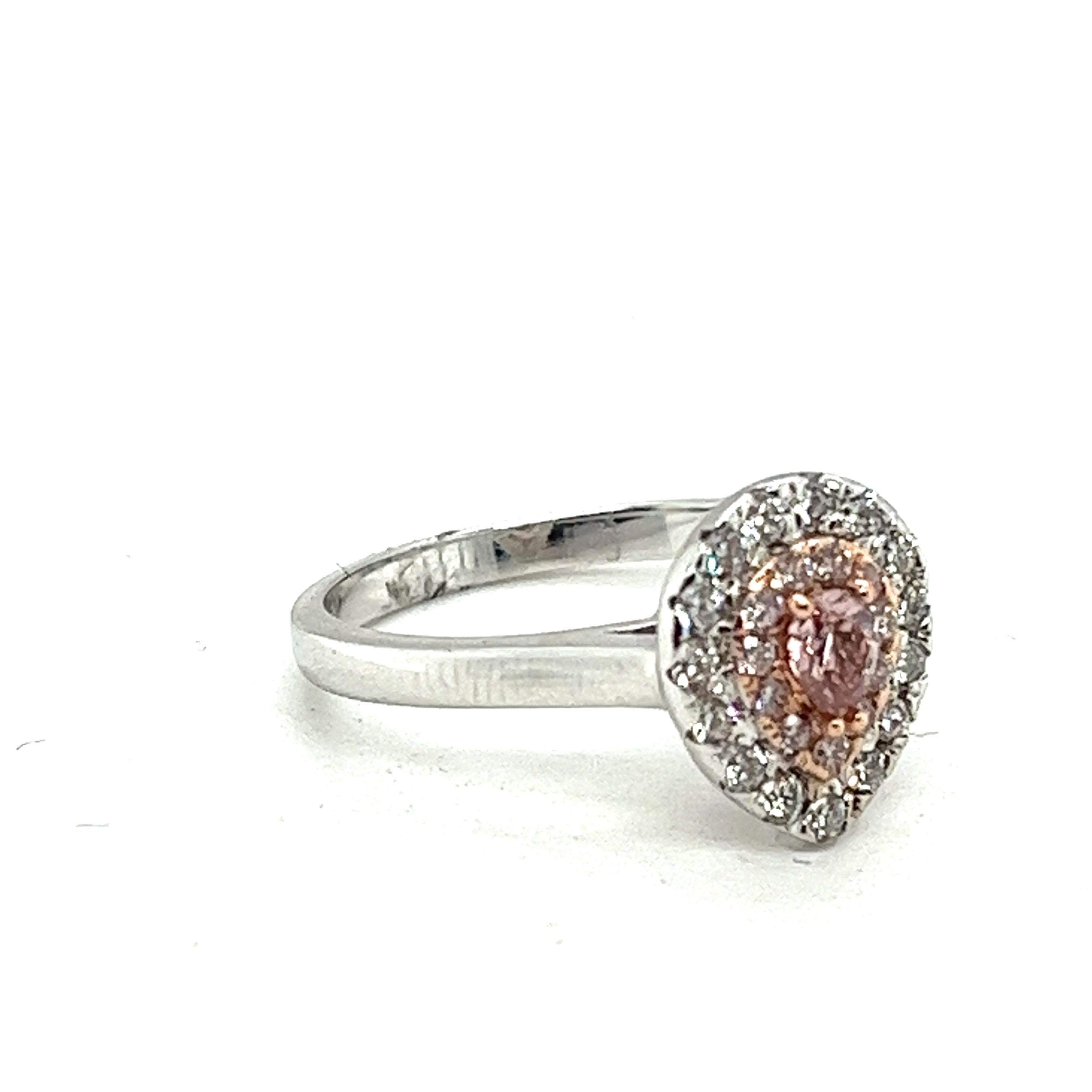 Delicate 0.61 ctw Pink and White Diamonds Engagement Ring, Natural Earth Mined  In New Condition For Sale In Miami, FL