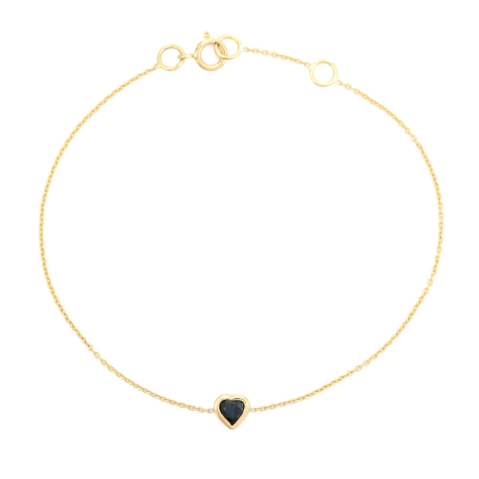 Delicada pulsera de cadena de oro de 14 quilates con zafiro azul en forma de corazón engastado en bisel en venta 3