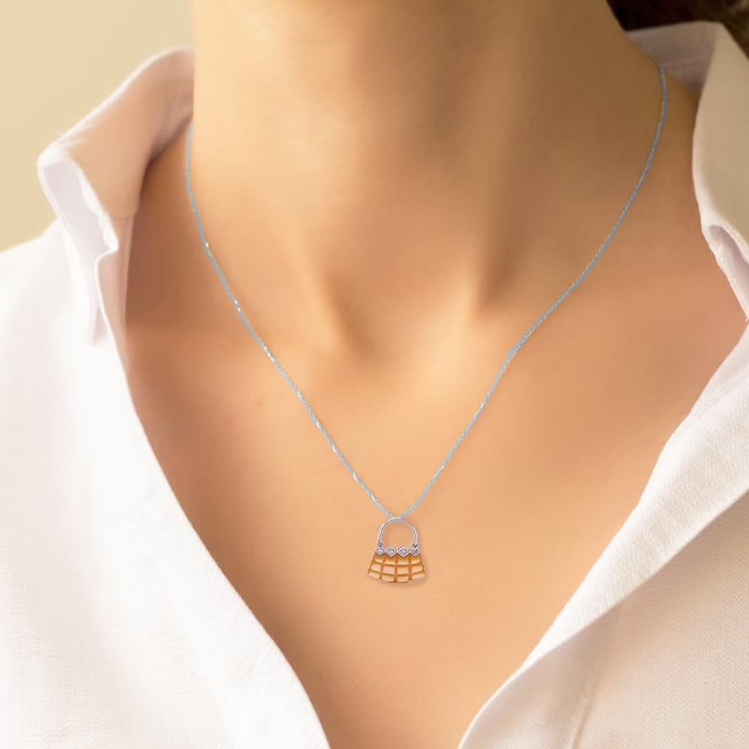Délicat pendentif porte-monnaie en or blanc 14k nacre Unisexe en vente