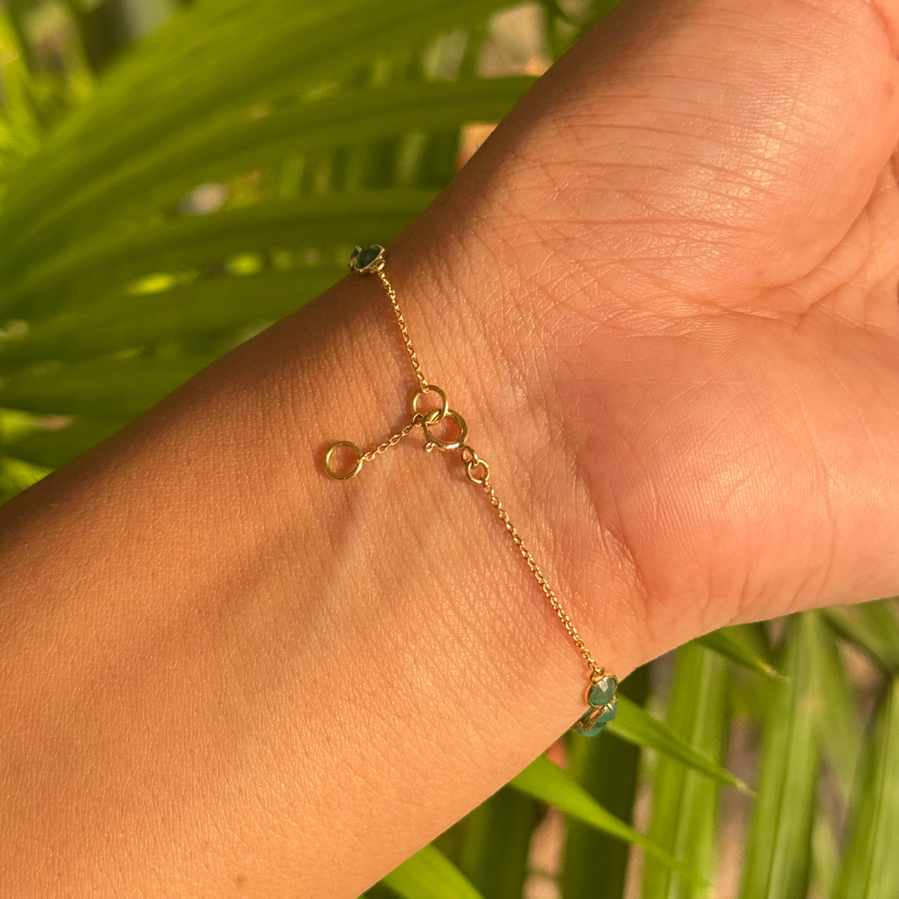 Delicate 4.45 CTW Emerald Bezel Link Bracelet en or jaune 18K Christmas Gift en vente 8