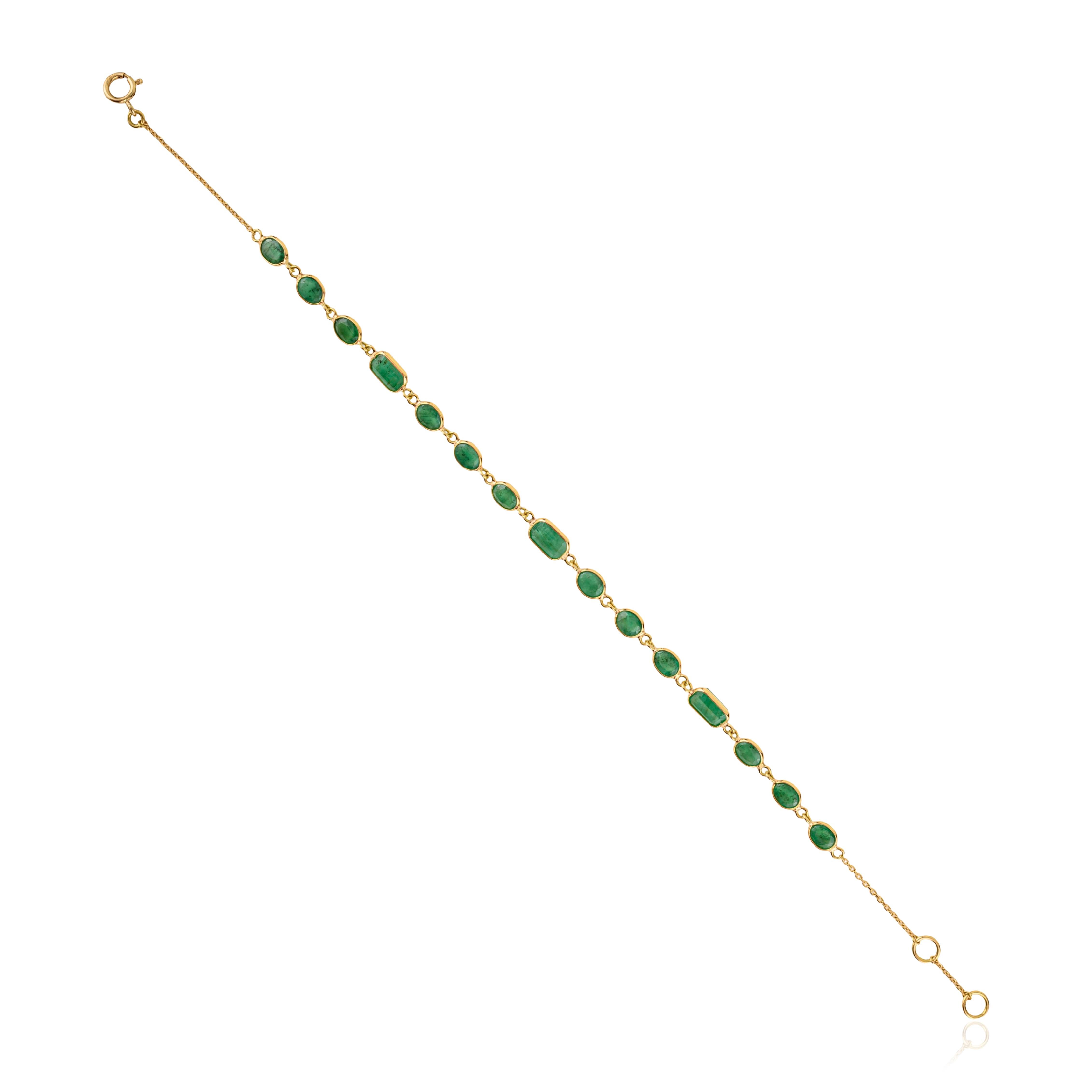 Delicate 4.45 CTW Emerald Bezel Link Bracelet en or jaune 18K Christmas Gift en vente 1