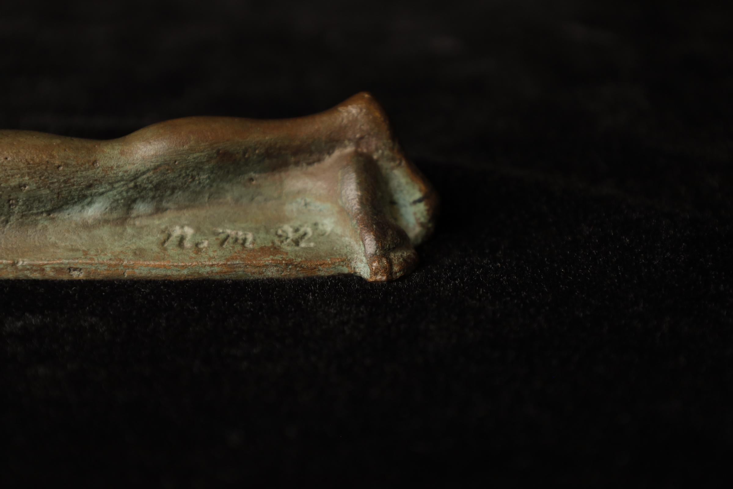 Bronze Delicate bronze statue 'Woman' by Nobuko Murakoshi For Sale
