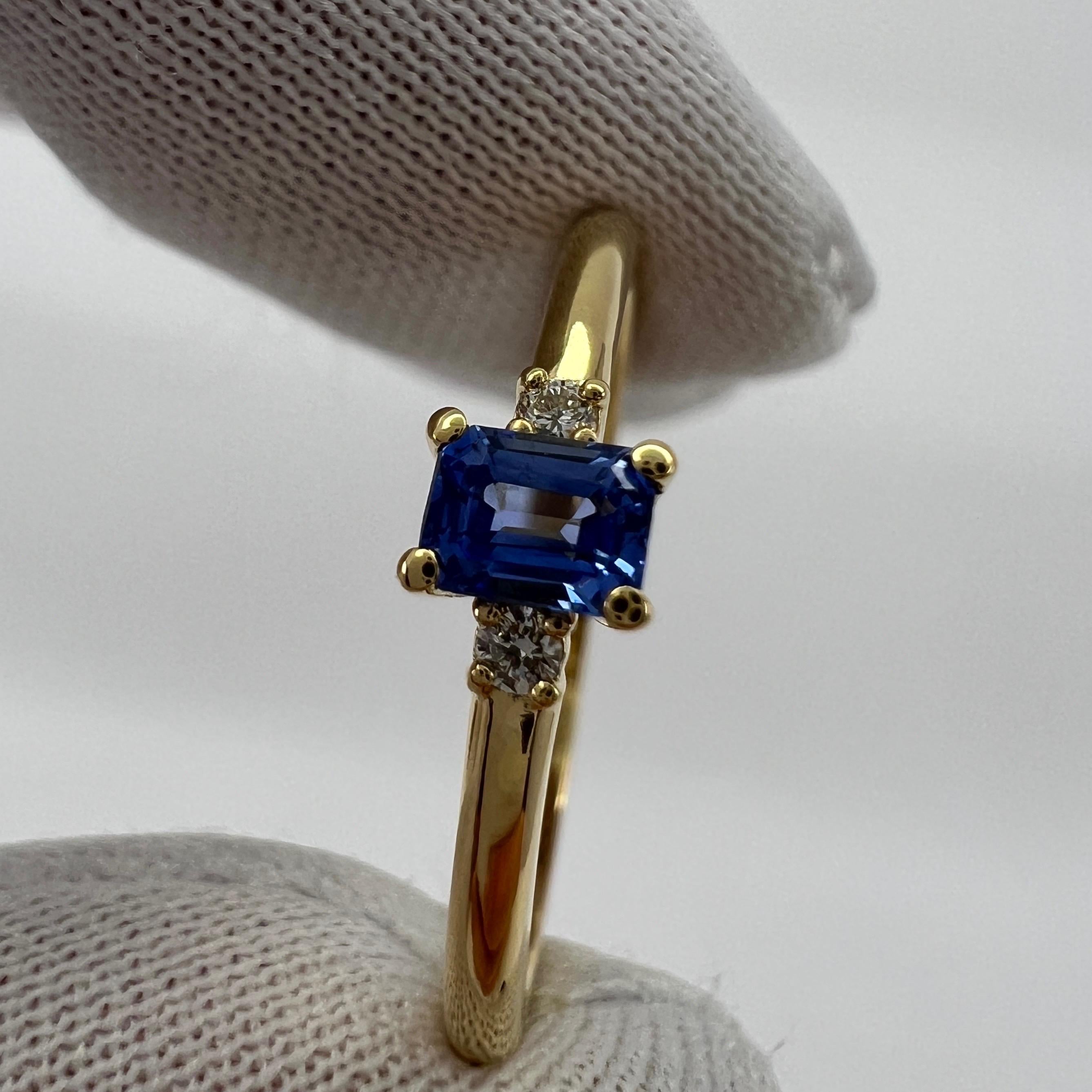 Women's or Men's Delicate Ceylon Blue Emerald Cut Sapphire & Diamond Three Stone 18k Gold Ring For Sale