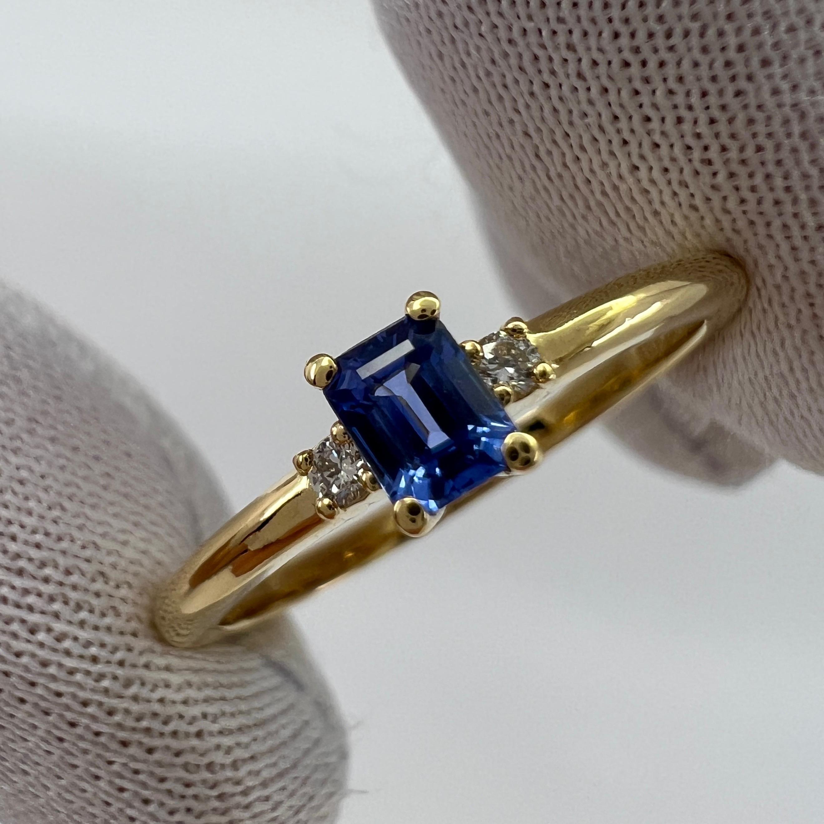 Delicate Ceylon Blue Emerald Cut Sapphire & Diamond Three Stone 18k Gold Ring For Sale 1