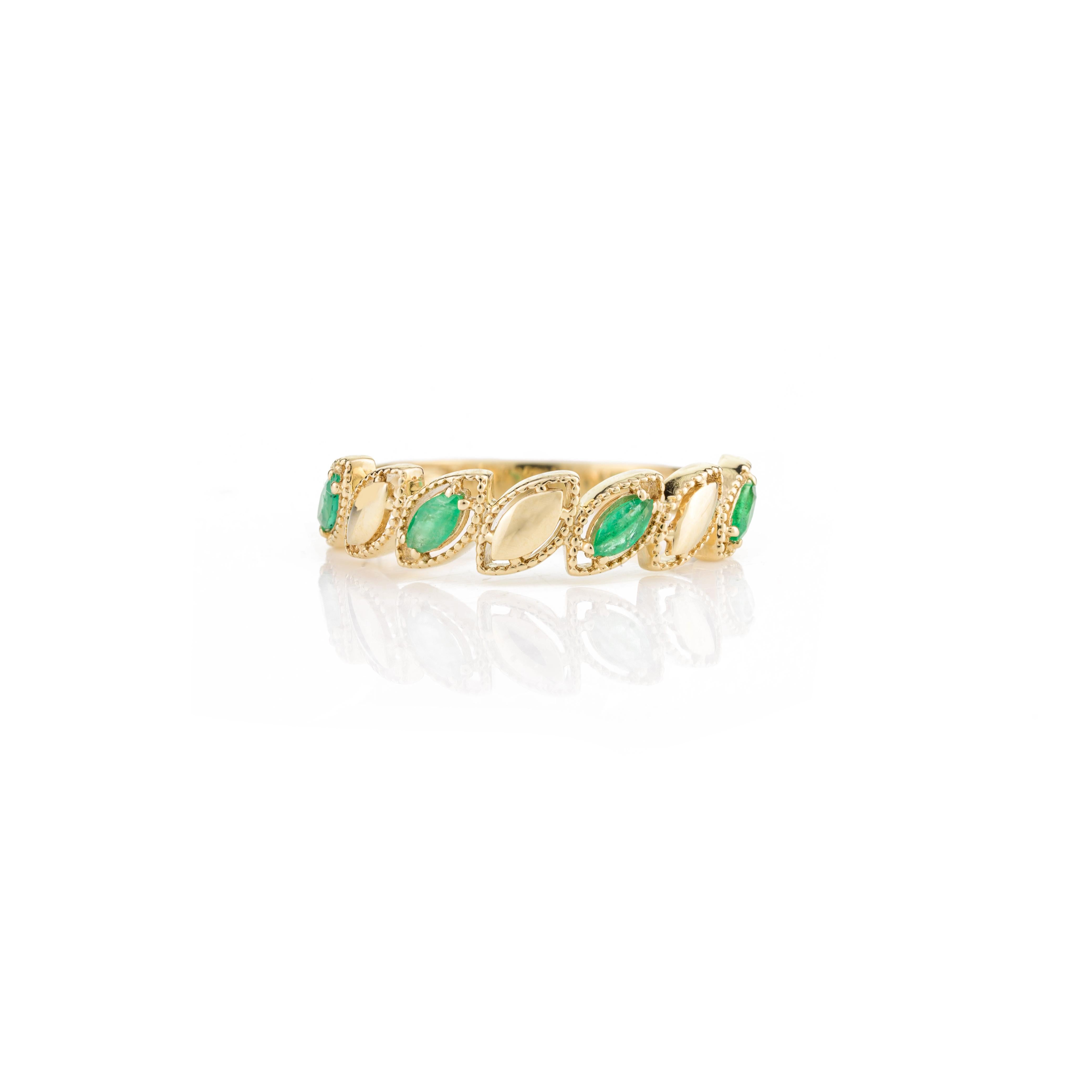 For Sale:  Delicate Emerald Birthstone Wedding Band Ring for Women in 14k Solid Yellow Gold 5