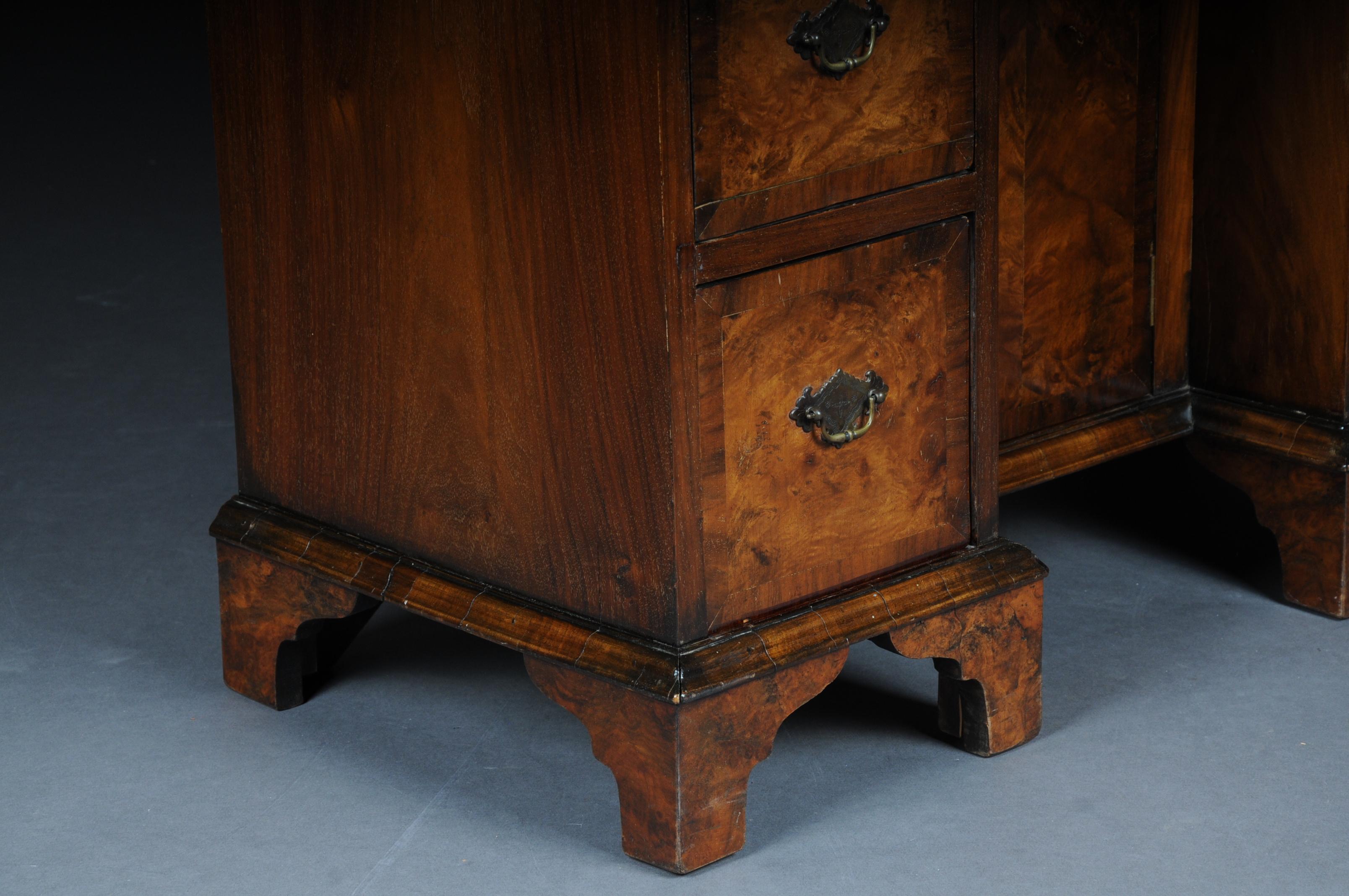 Delicate English Chest of Drawers / Desk, Mahogany, circa 1840 For Sale 8