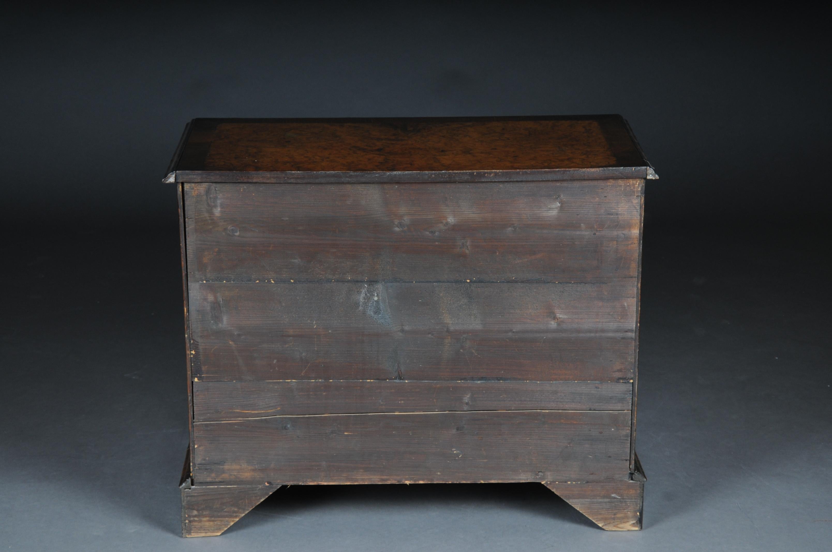 Delicate English Chest of Drawers / Desk, Mahogany, circa 1840 For Sale 9