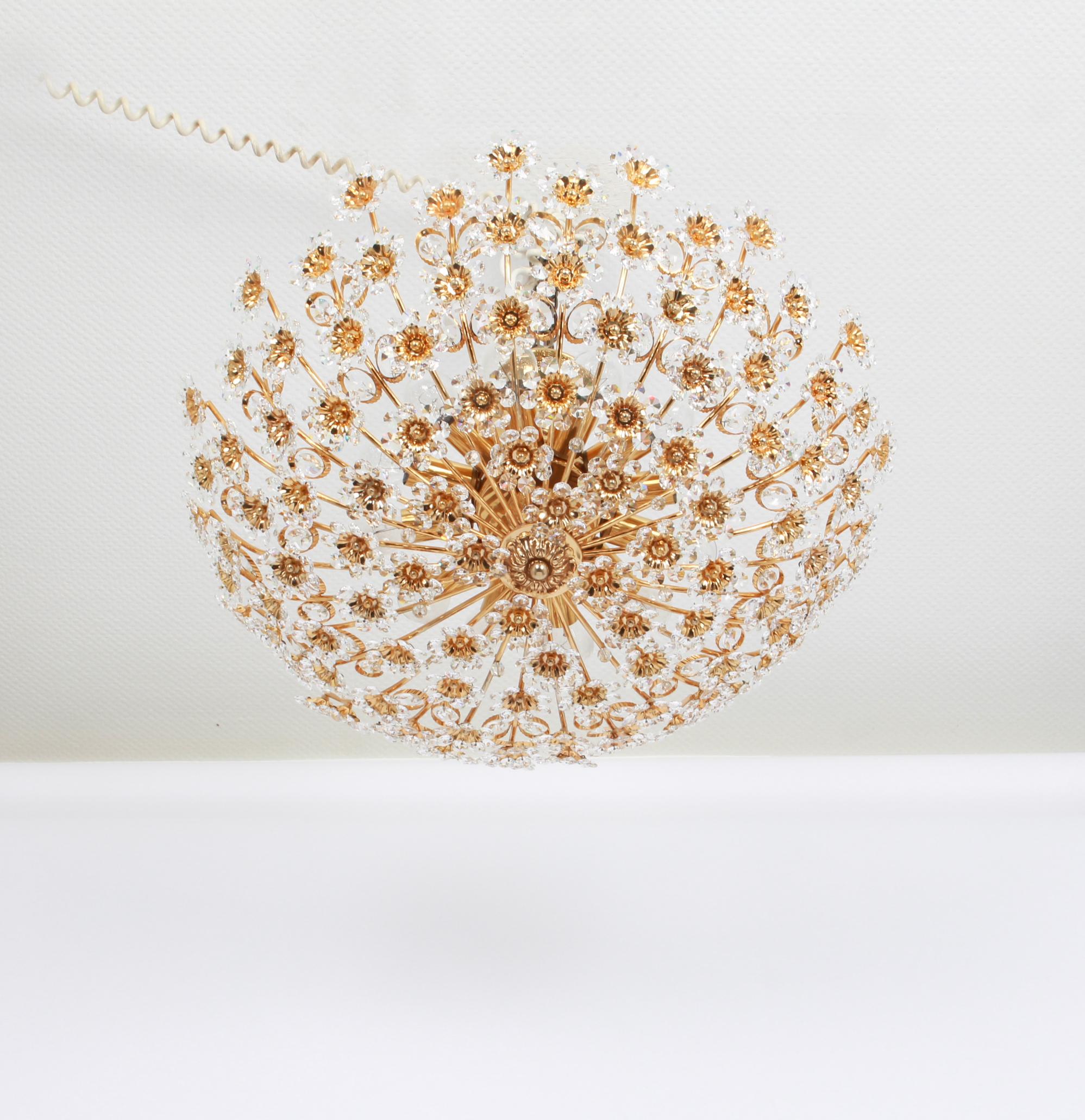 Delicate Gilt Brass Cut-Glass Flower Chandelier by Palwa, Germany, 1970s In Good Condition For Sale In Aachen, NRW