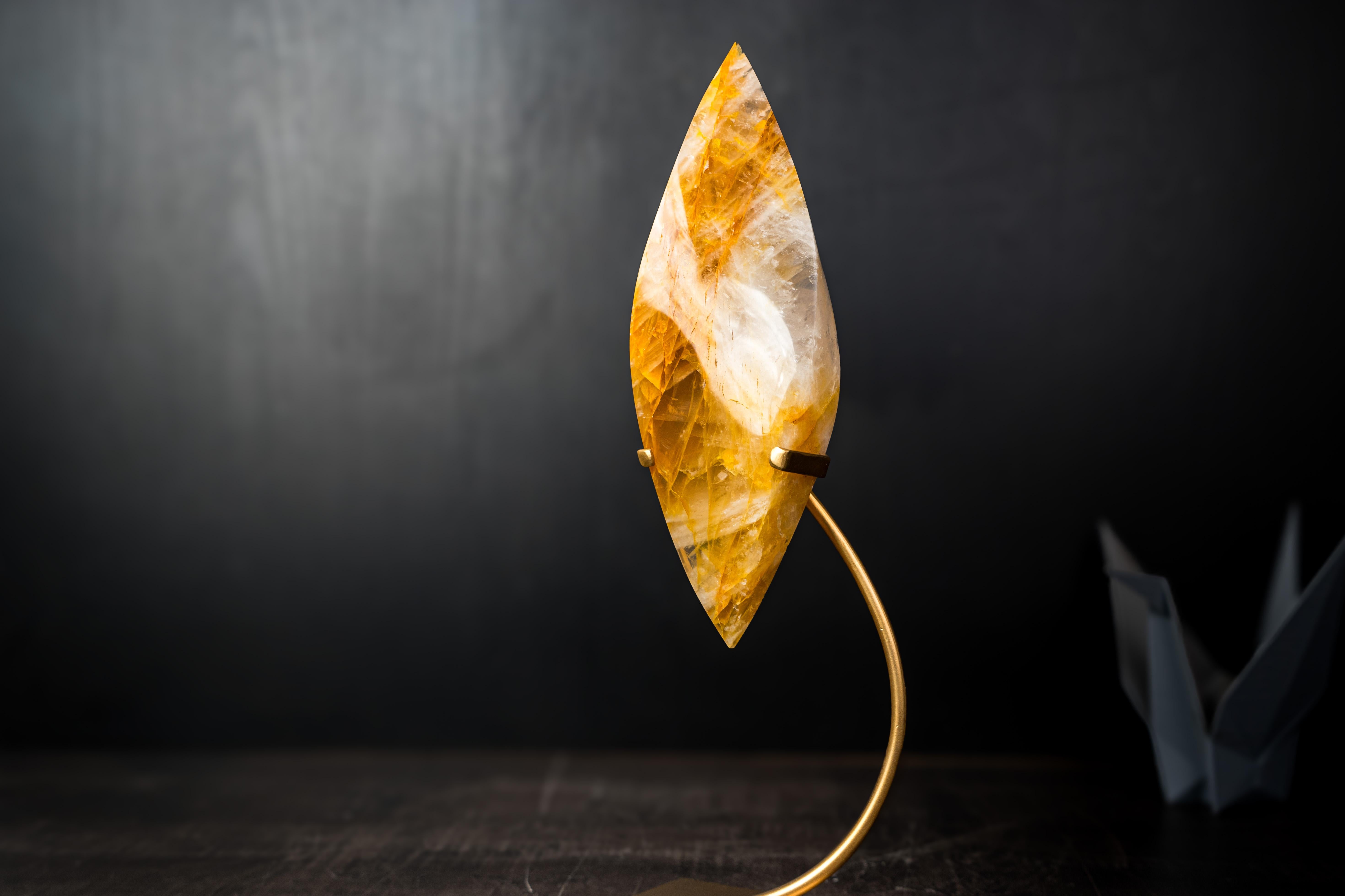 Zarte goldene Heiler Quarz Kristall Flamme im Angebot 5