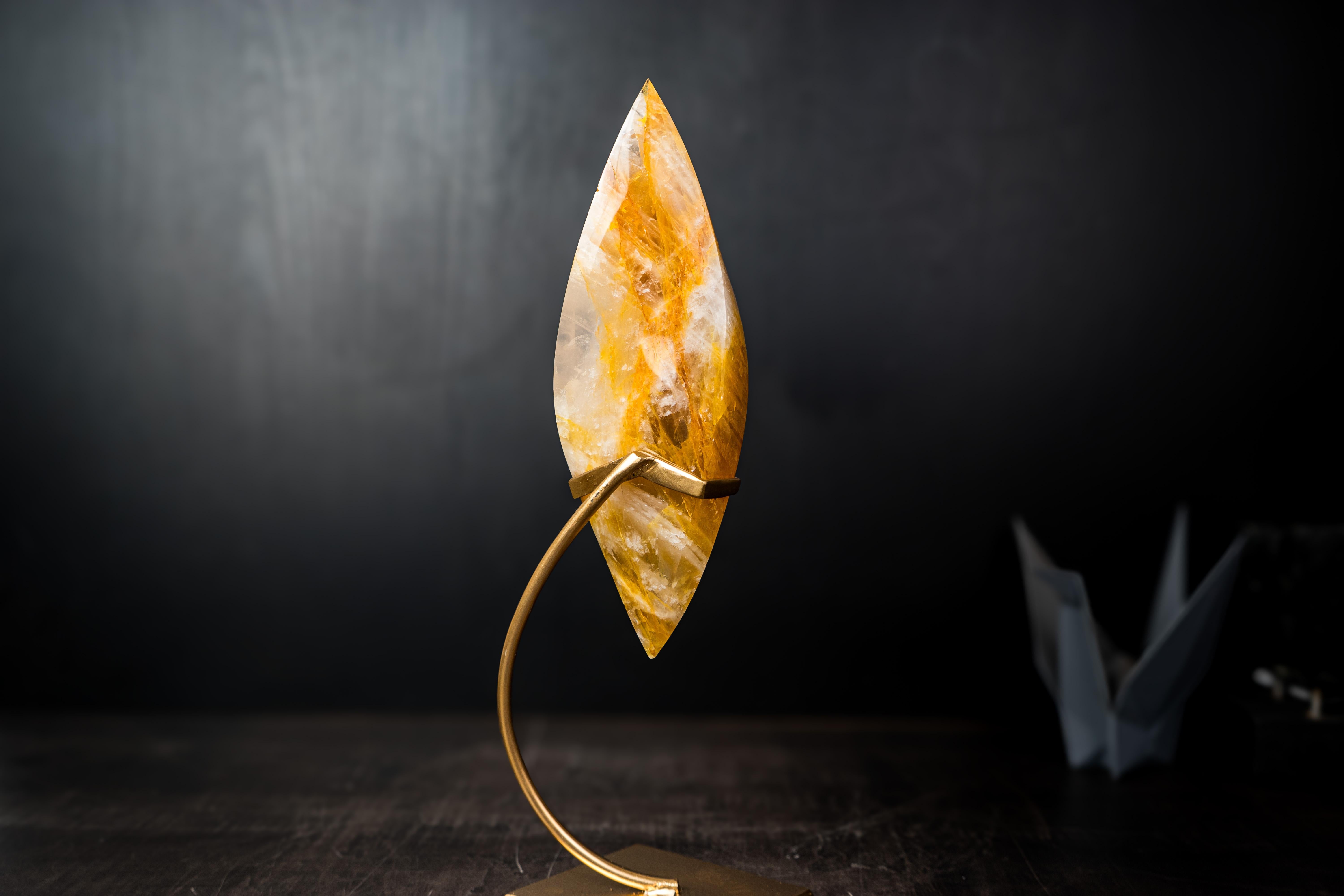 Zarte goldene Heiler Quarz Kristall Flamme im Zustand „Neu“ im Angebot in Ametista Do Sul, BR