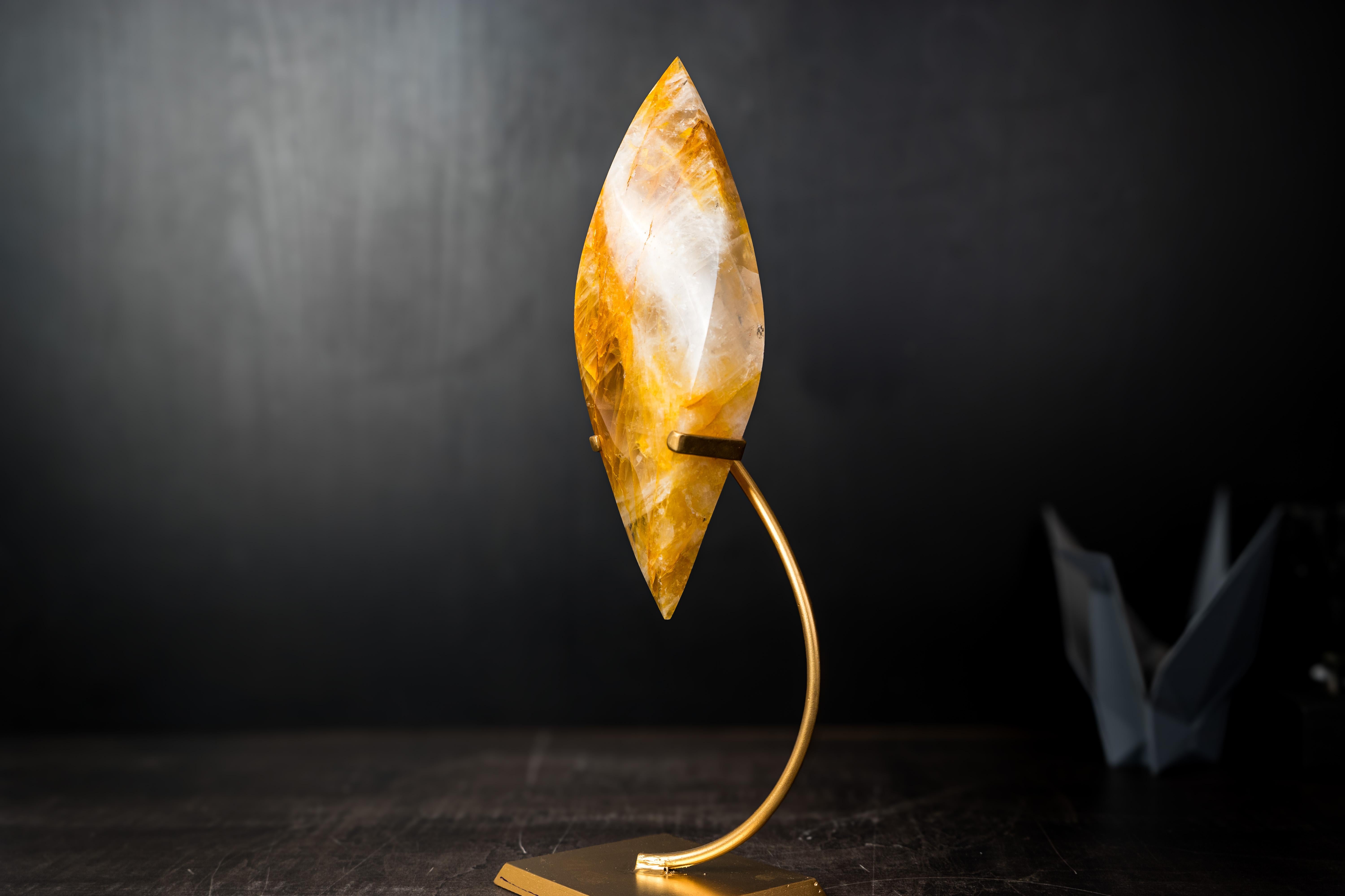 Zarte goldene Heiler Quarz Kristall Flamme im Angebot 4