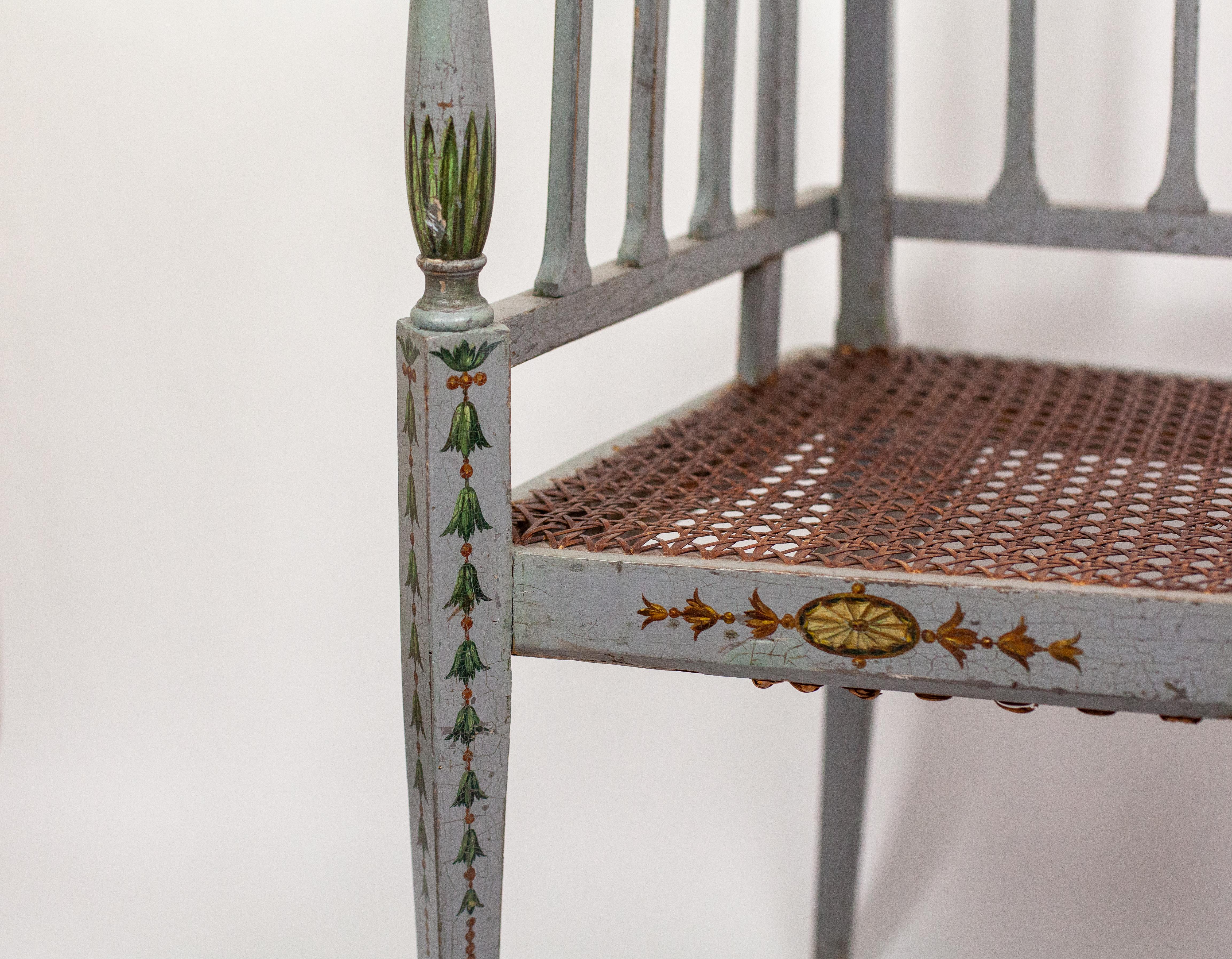 Américain Délicate banquette folklorique américaine ancienne peinte à la main en vente