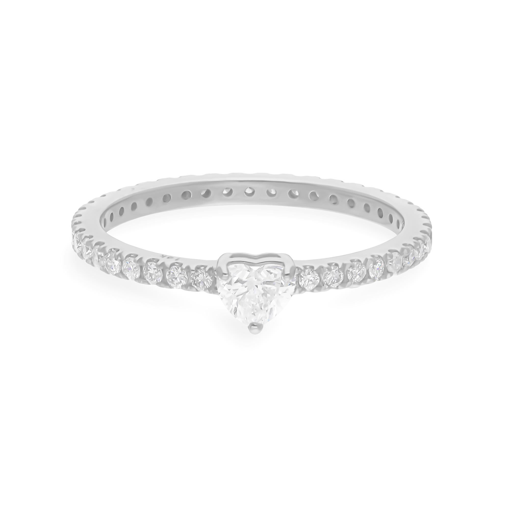 For Sale:  Delicate Heart-Shaped Solitaire Diamond Band Ring 14K Solid White Gold 5
