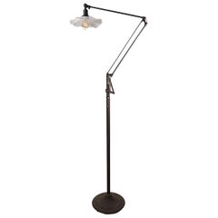 Delicate Industrial Articulated Floor Lamp