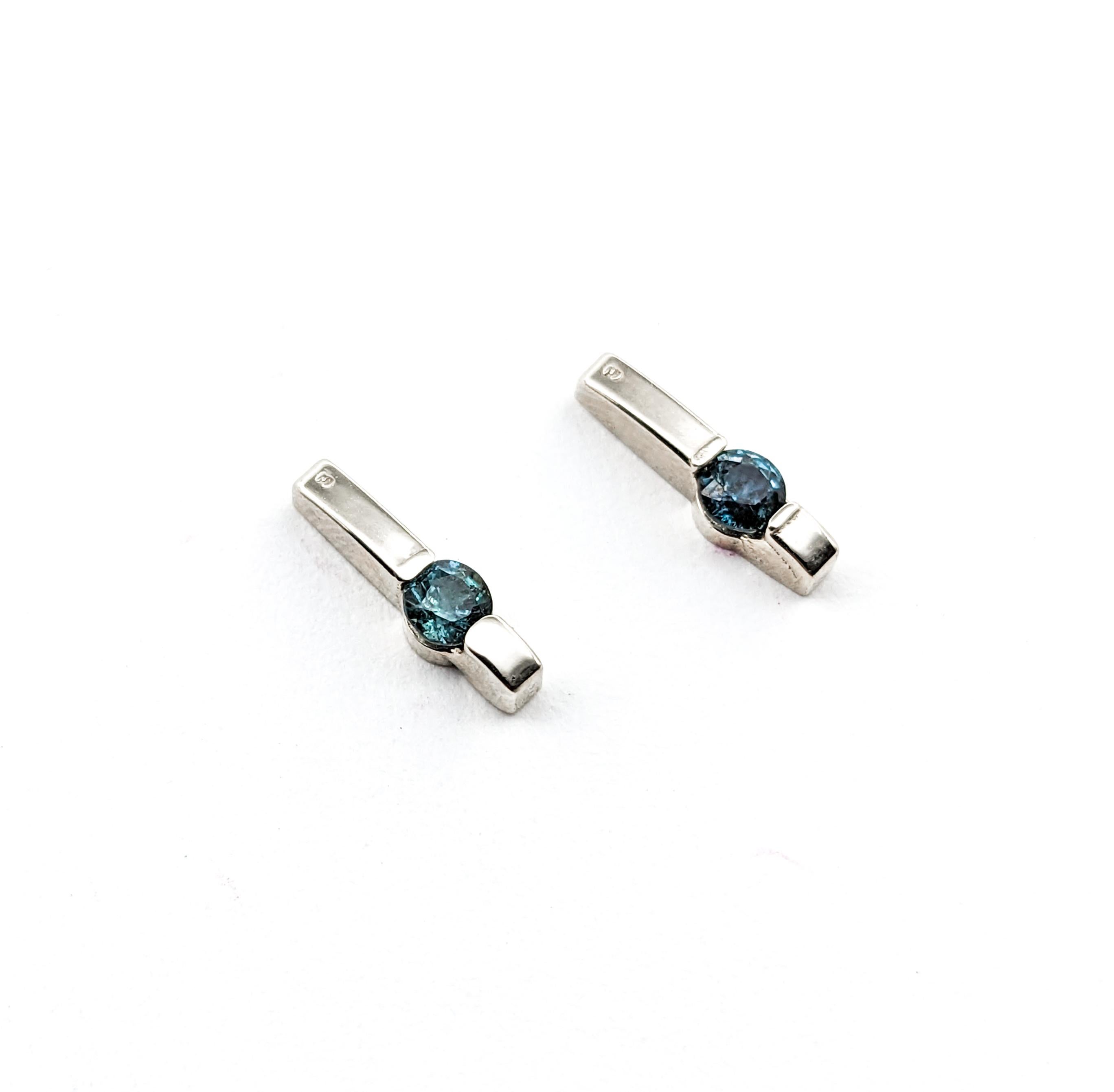 Contemporary Delicate Natural Alexandrite Stud Earrings in White Gold For Sale