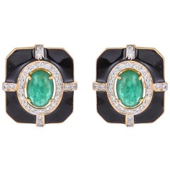 Delicados Pendientes de Esmeralda Natural de Oro Amarillo y Esmalte Negro con Reverso de Palanca para Ella